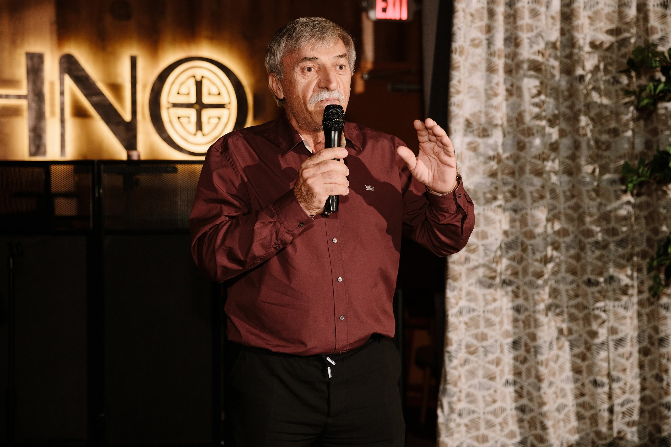 06.10.2024 Wedding Party. Wedding family event photographer in Chicago Nick Yushevich