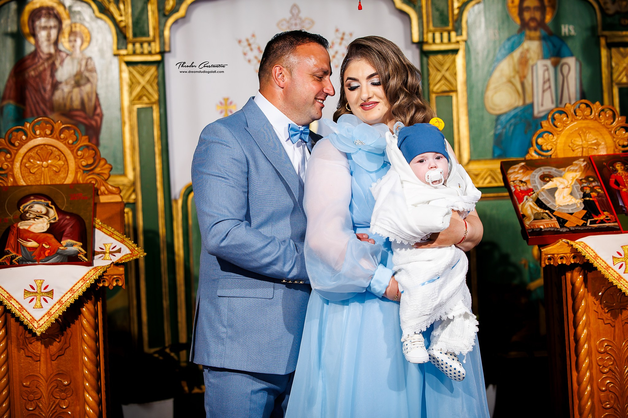 Botez. Dream Studio Galați – ședințe foto profesionale pentru familie, portrete și evenimente