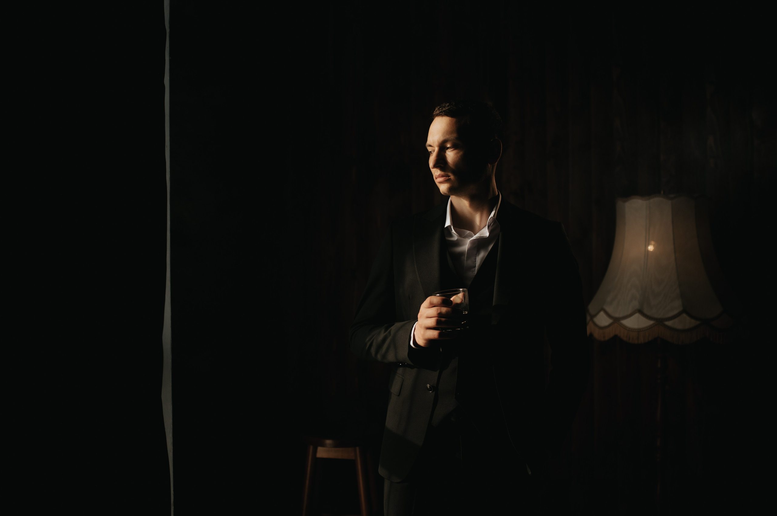 Sedinta foto boudoir. Proud Vision Weddings | Wedding Photography & Film — Servicii profesionale Foto Video Nunta Iasi