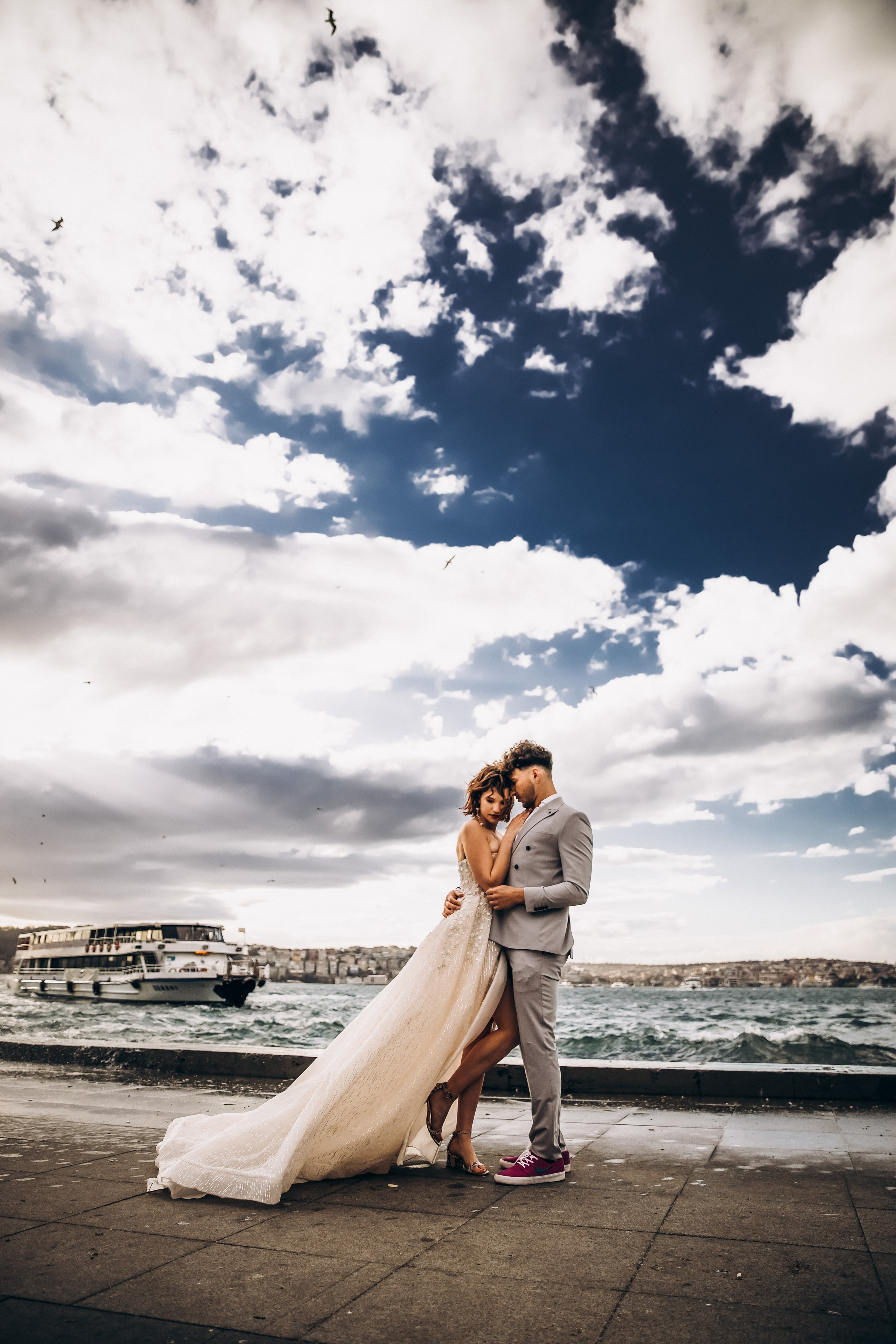 stanbul wedding photographer – bride in white dress
