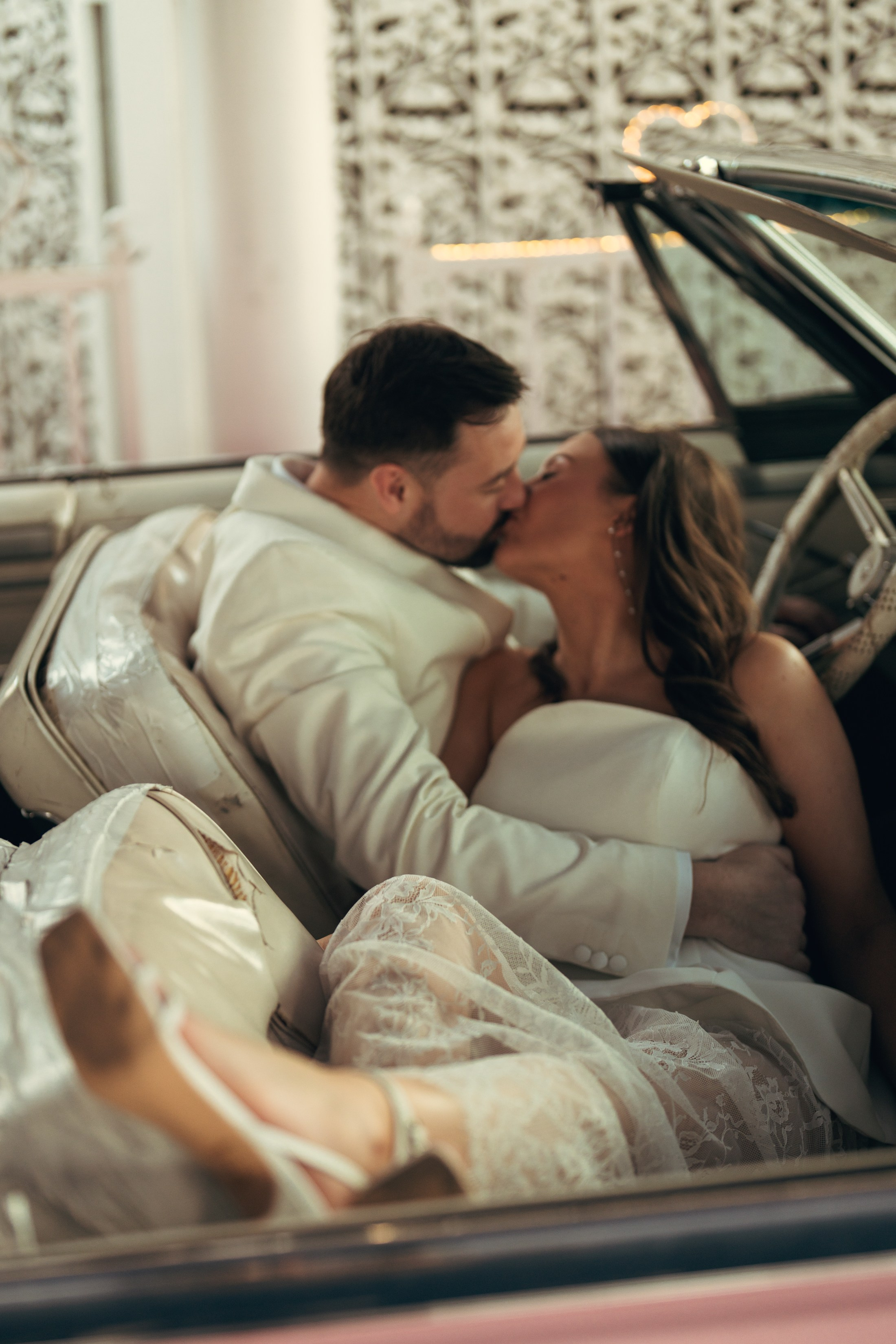 Lewis&Helana. Wedding & elopement photographer Viktoriya Kravtsov. Las Vegas