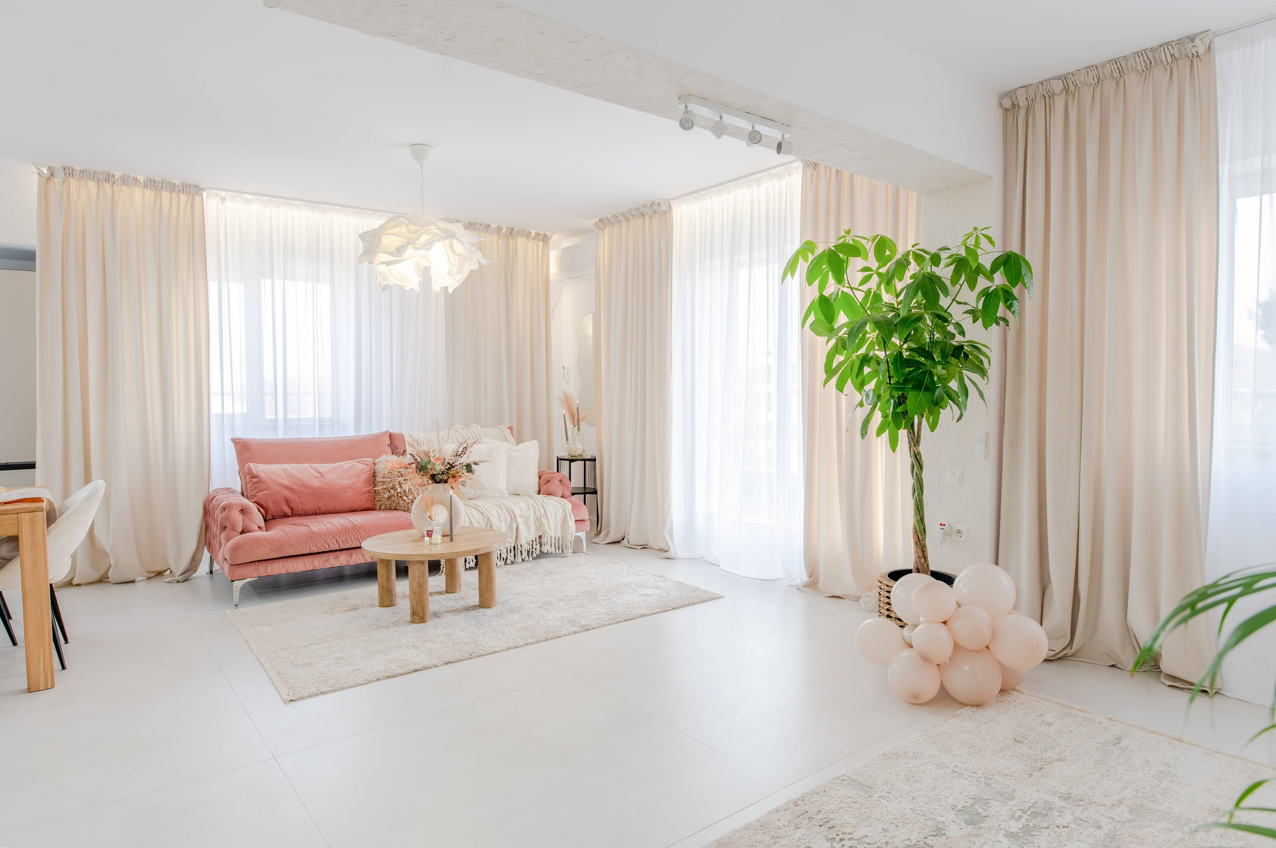 Proiecte Imobiliare. Iustin Olariu Films