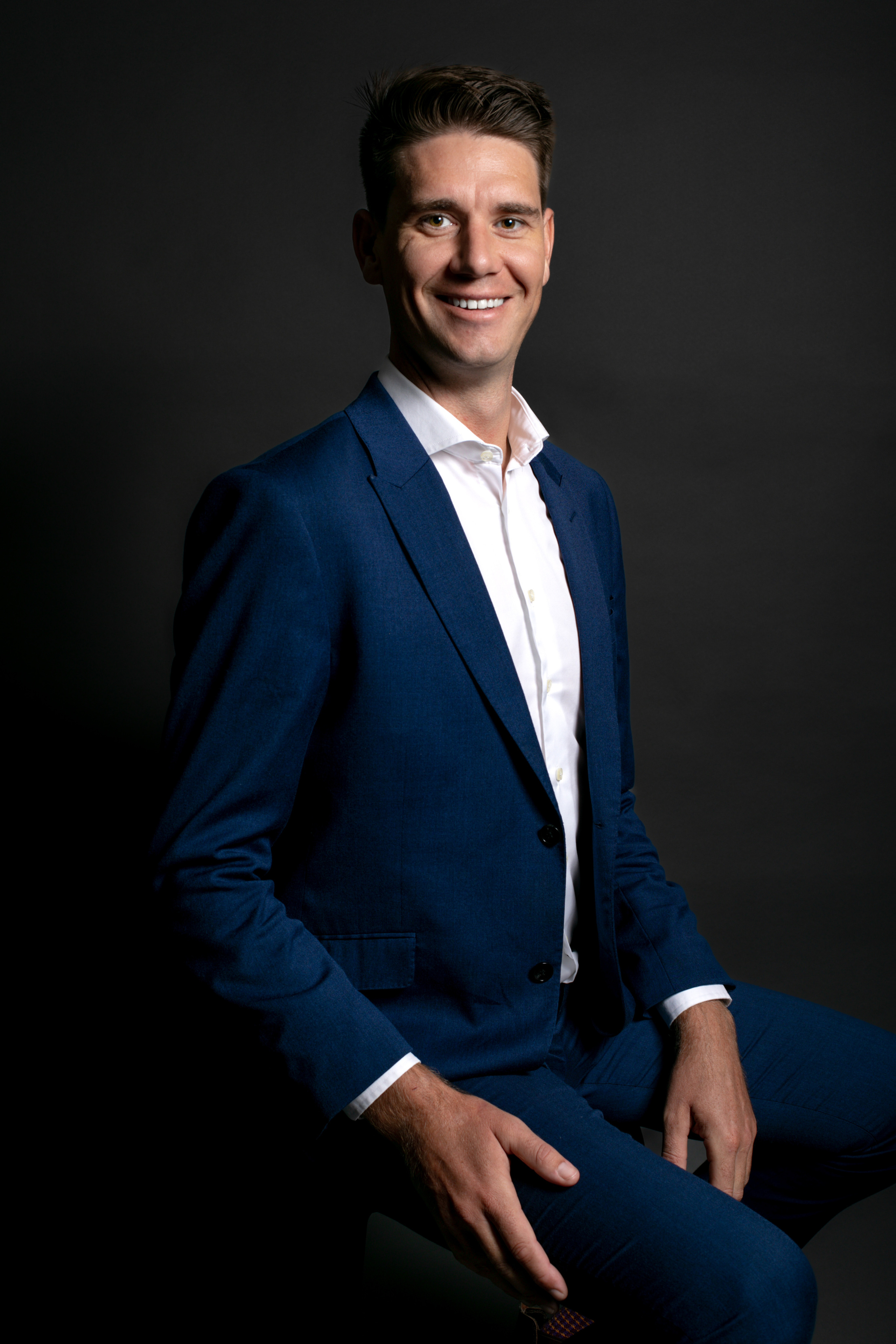 Corporate headshots. LAURA ASAN PHOTOGRAPHY