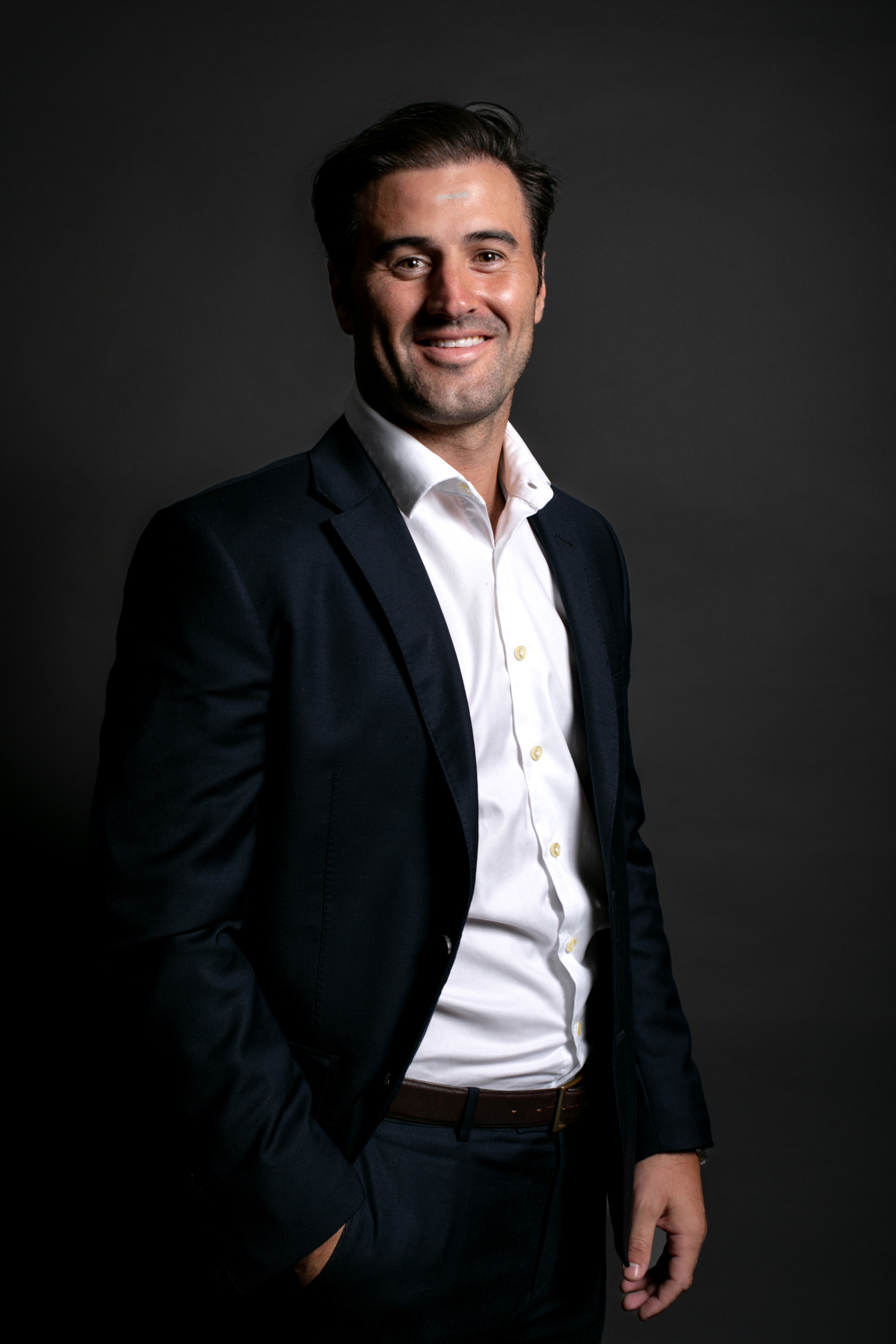 Corporate headshots. LAURA ASAN PHOTOGRAPHY