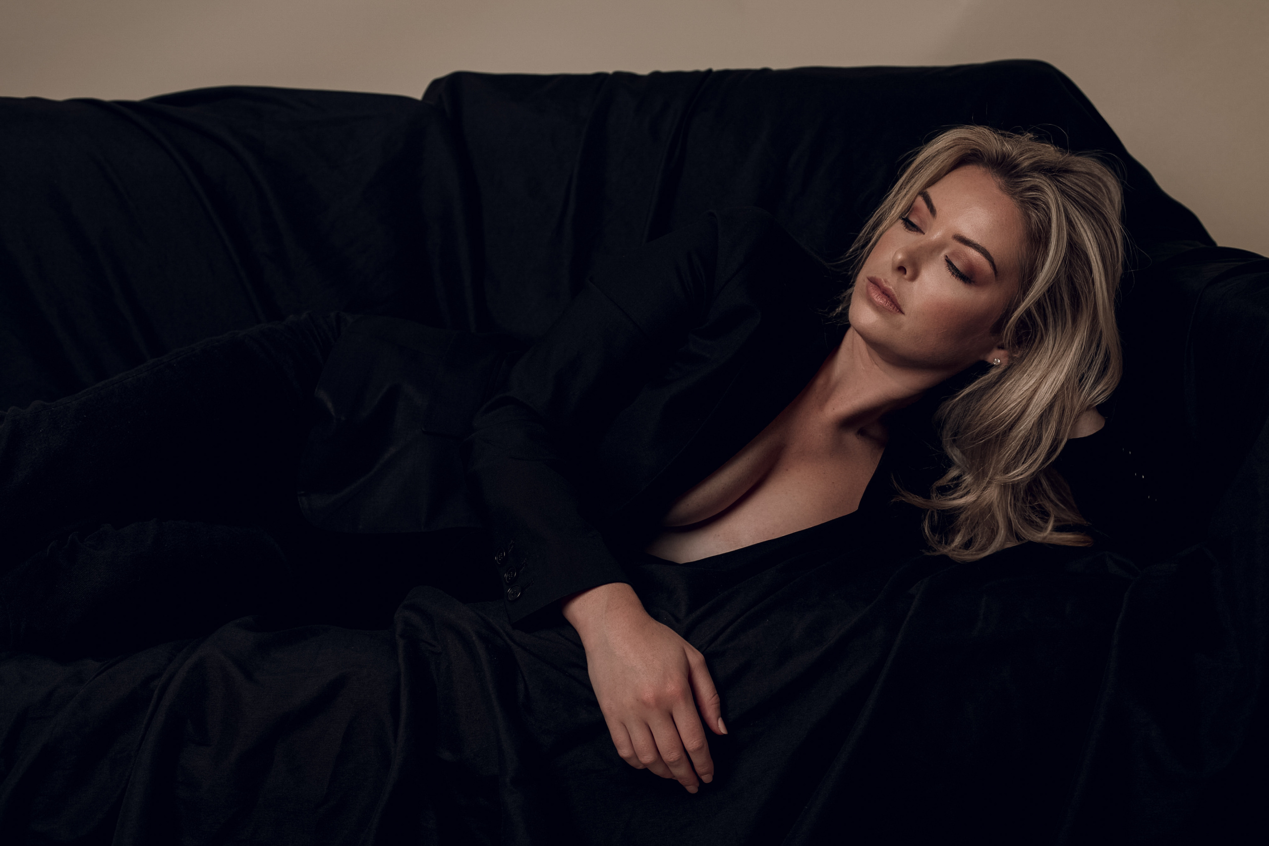 Anna. LAURA ASAN PHOTOGRAPHY