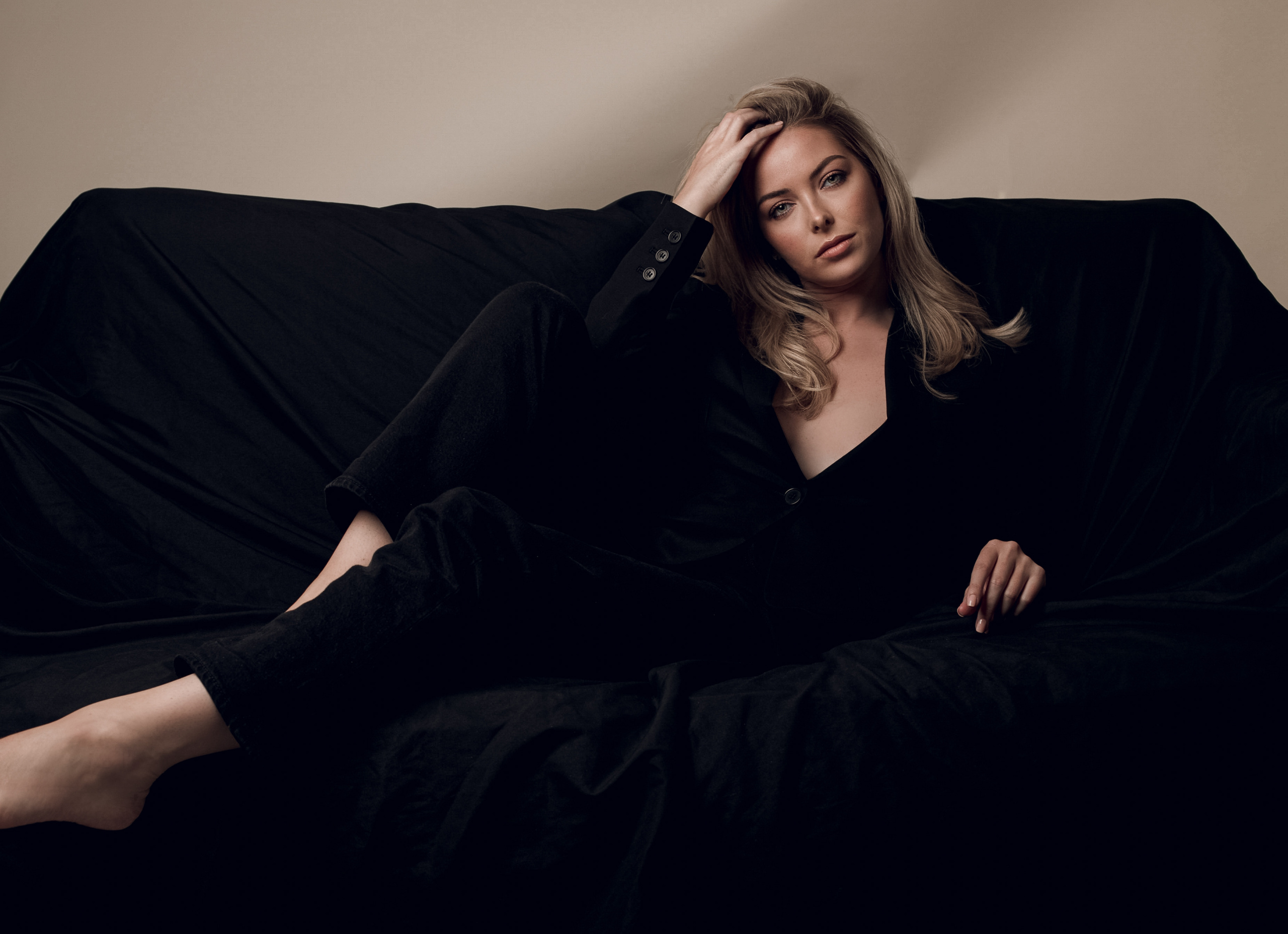 Anna. LAURA ASAN PHOTOGRAPHY