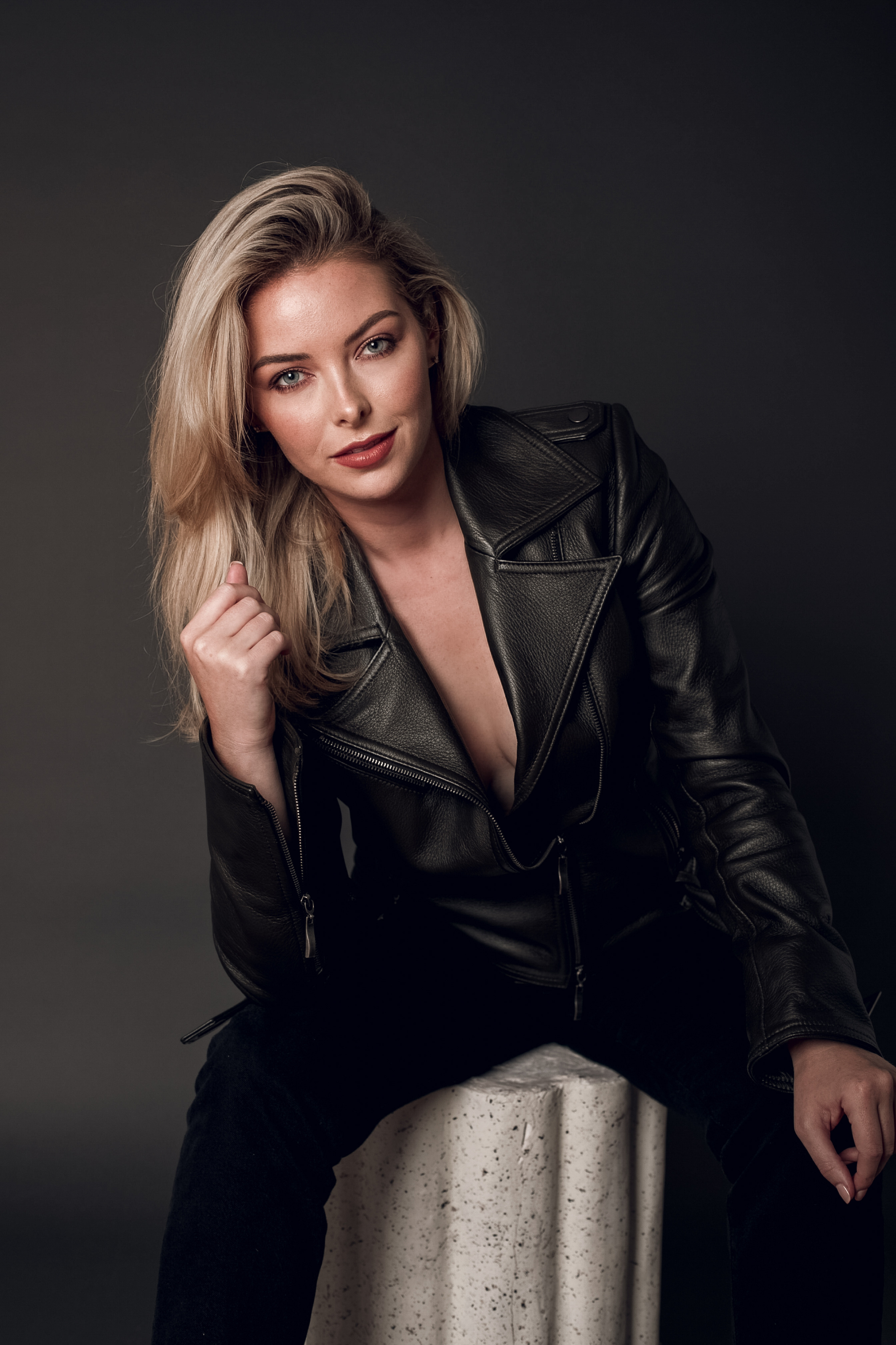 Anna. LAURA ASAN PHOTOGRAPHY