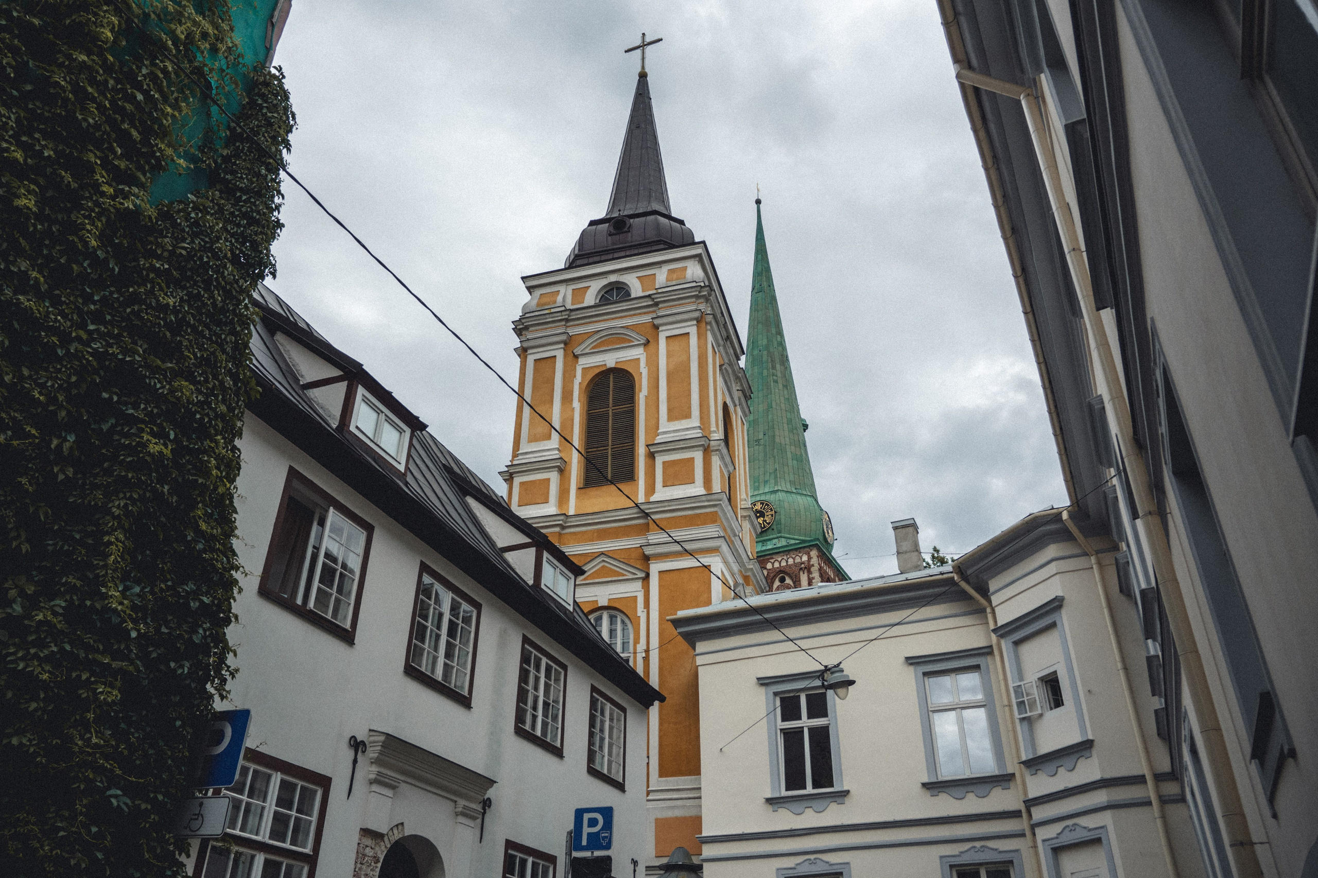 Voyage à Riga. Photographe sur Cote d’Azur. Portraits de familles, couples, enfants, événements