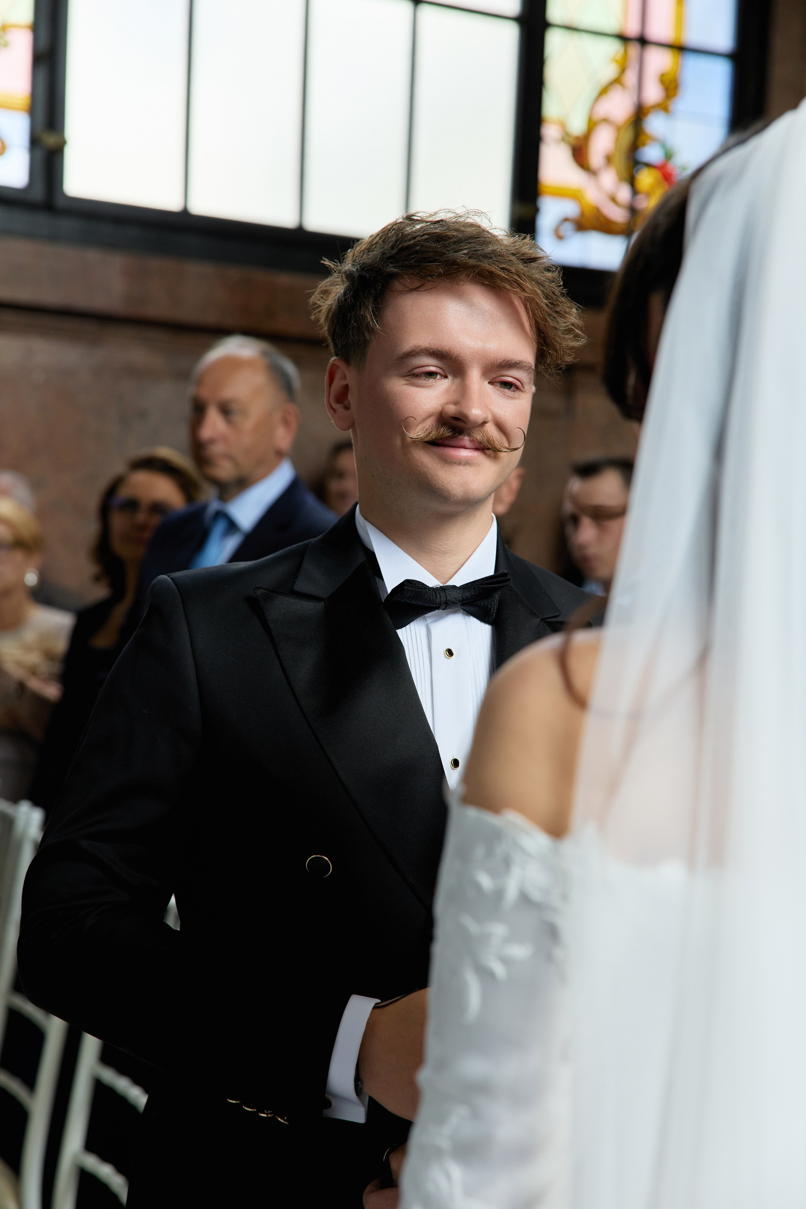 Wiktoria & Kacper. Pałac Goetz. Fotograf ślubny i rodzinny w Krakowie Yana Klymova