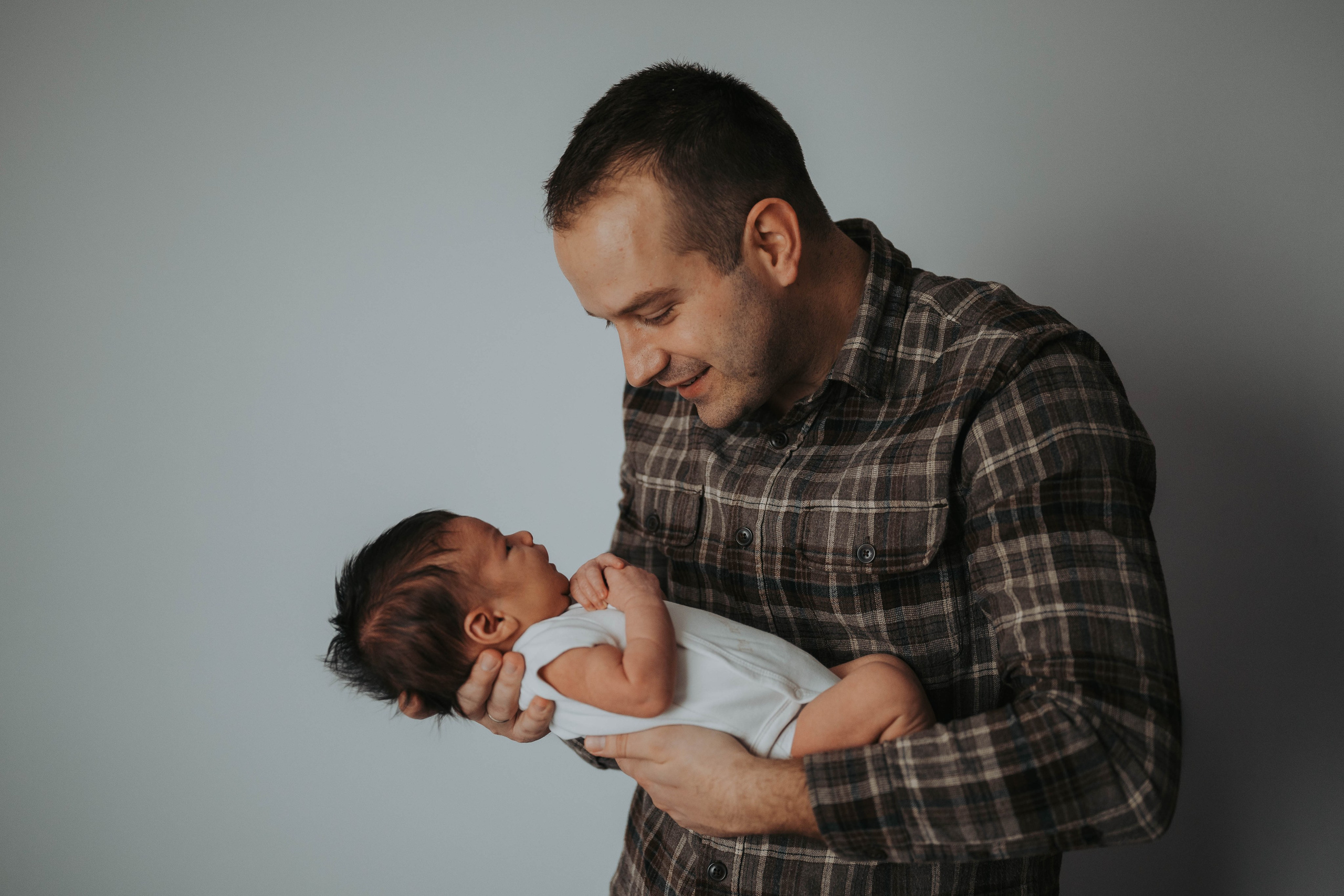 Vuk - fotografisanje bebe kod kuće. Dečiji i porodični fotograf