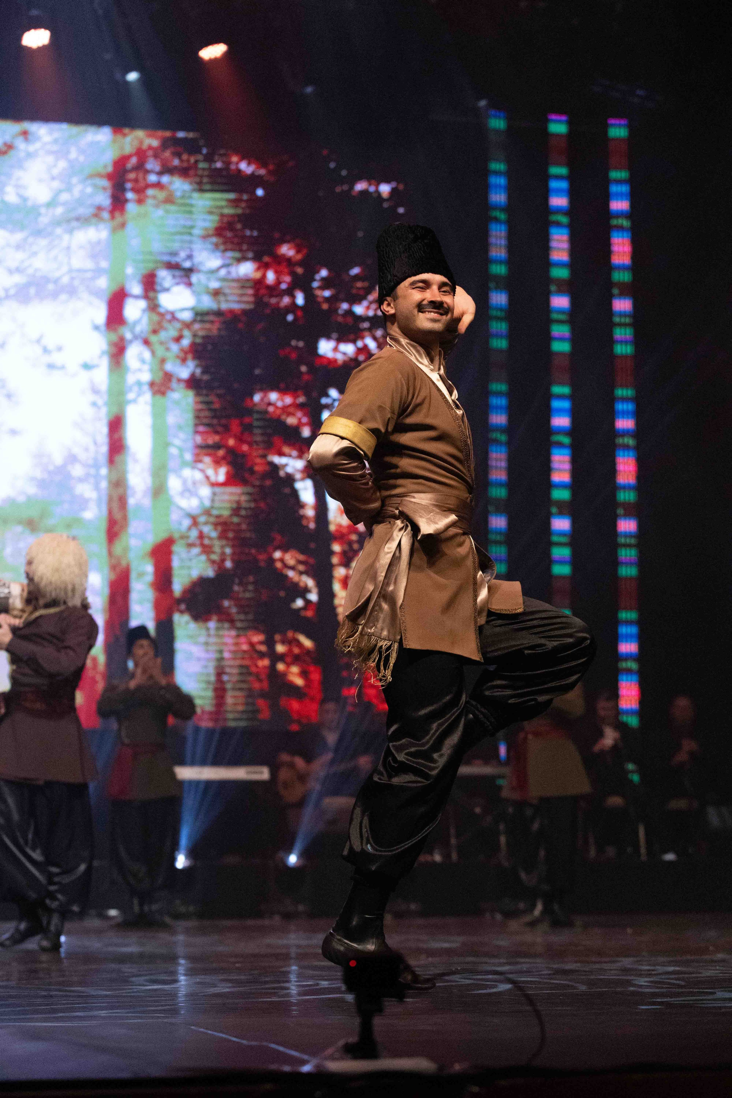 STATE DANCE ENSEMBLE. Wedding&Event photographer Ismail Rzayev in Baku