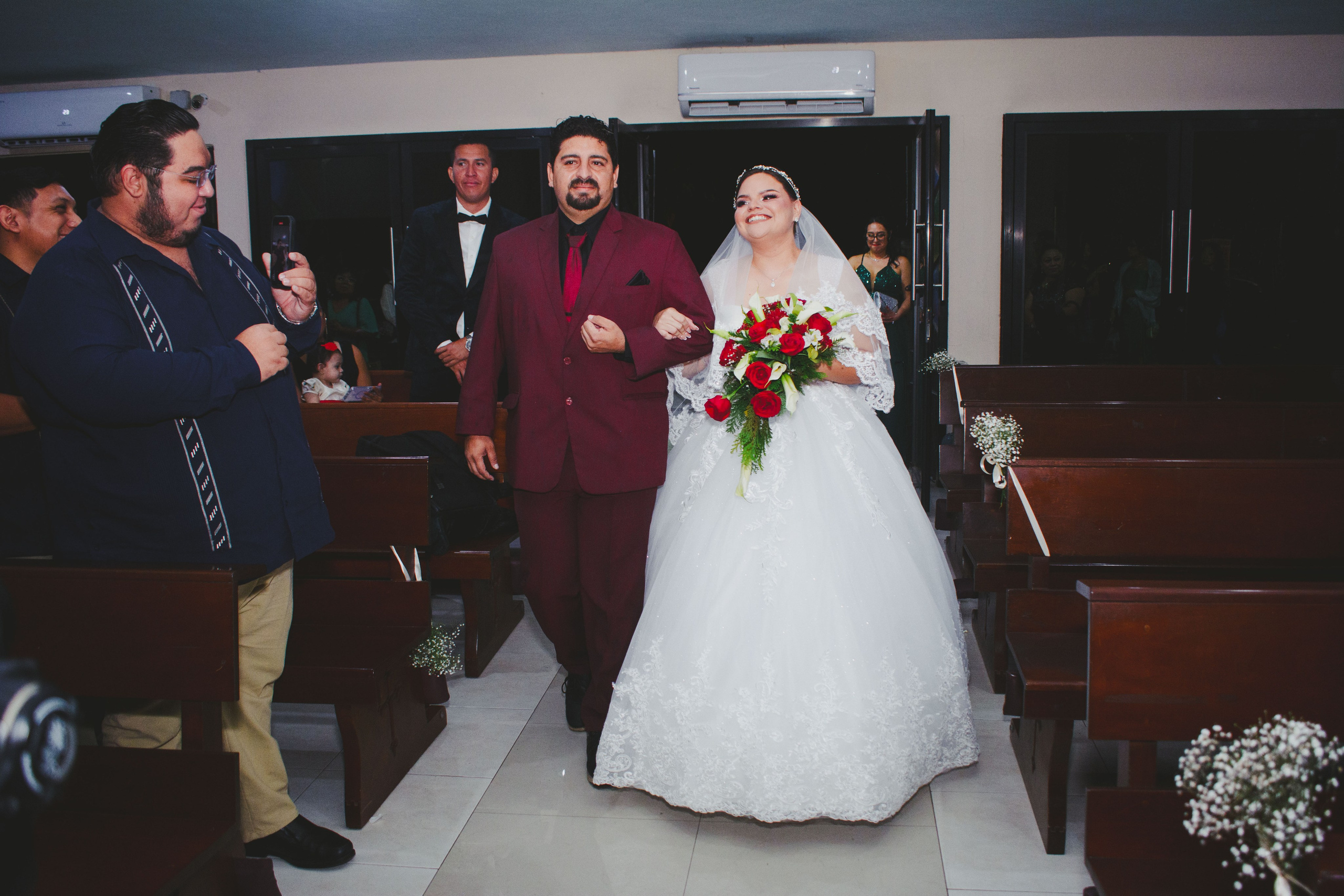 Servicio de boda religiosa. Fotógrafo "dD" Didier Dzul