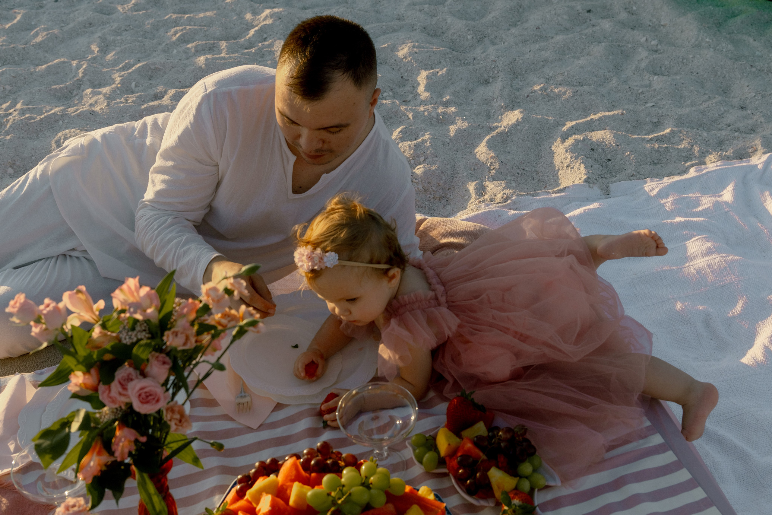 Karolina 1 year party. Photographer Vladmir Gladkov