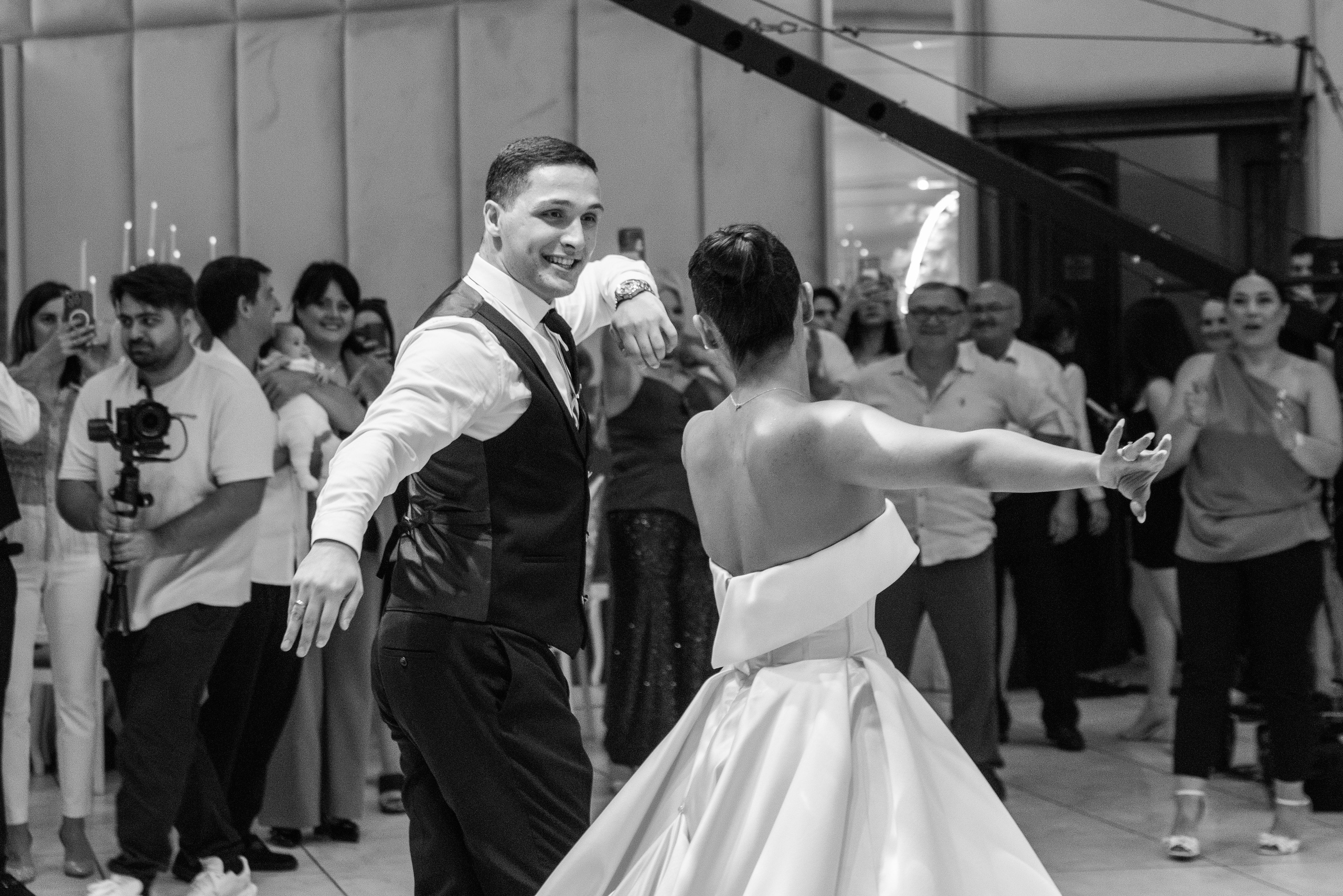 Грузинская свадьба Луки и Нино в Кутаиси. Свадебные фотографы в Грузии, Армении. Макс Коваленко и Лара Татосян. Свадебный видеограф