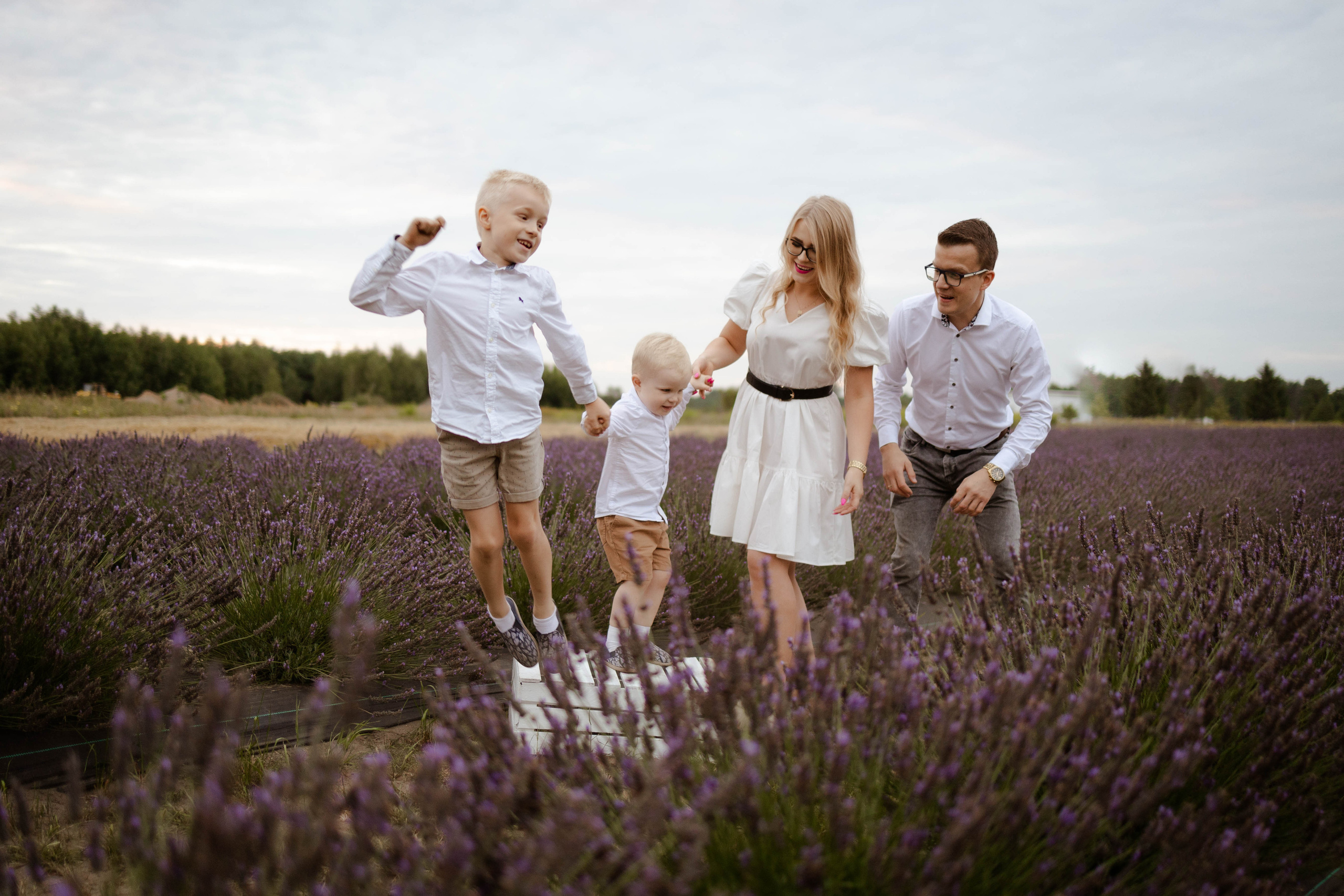 Lawendowa sesja rodzinna. Fotograf Siedlce