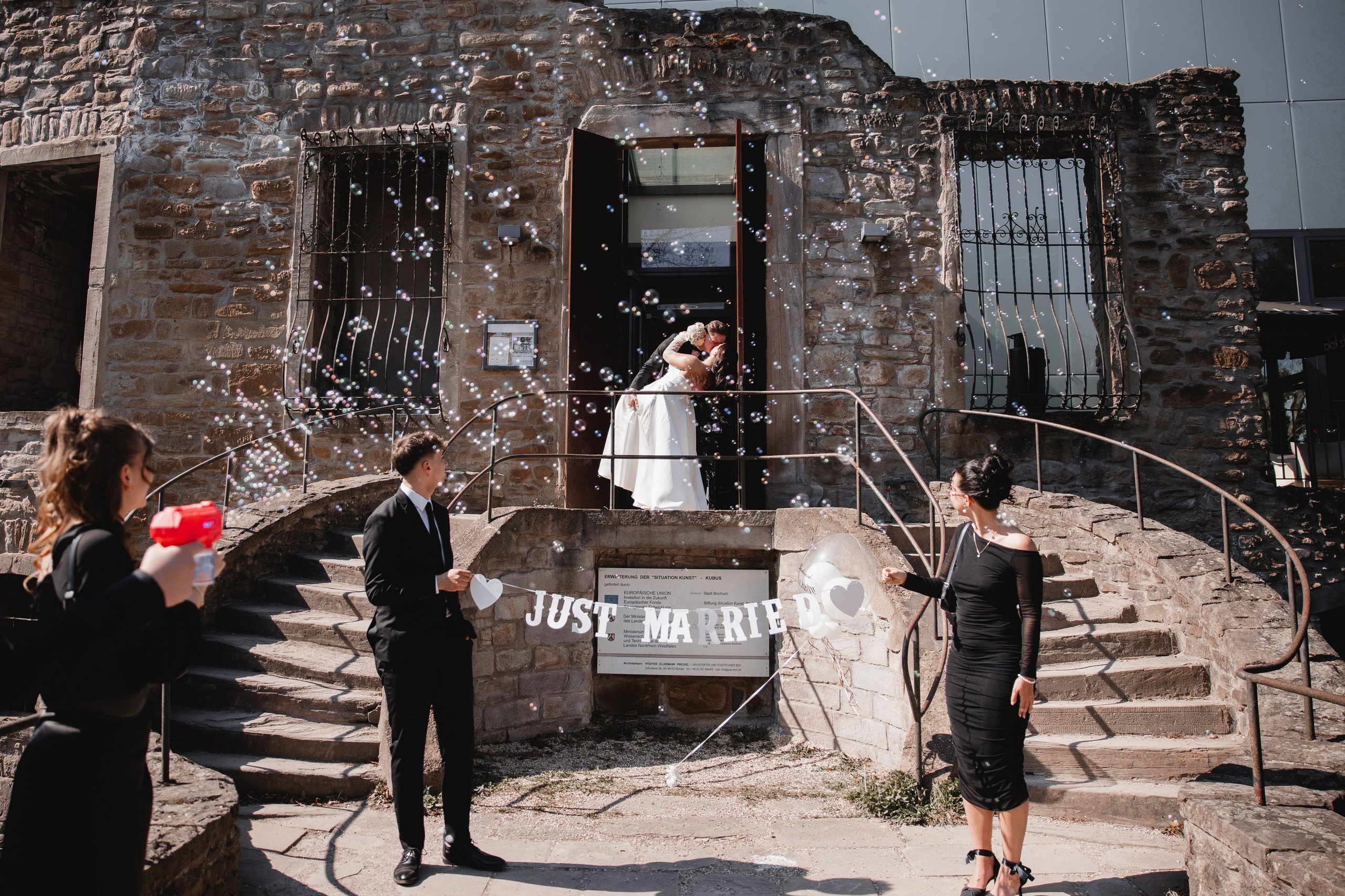 Standesamtliche Hochzeit im Kubus Bochum – Sophie & Martin. Hochzeitsfotografie |Hochzeitsfotograf Bochum | Hochzeitsfotograf Dortmund | Hochzeitsfotograf Essen | Hochzeitsfotograf Ruhrgebiet