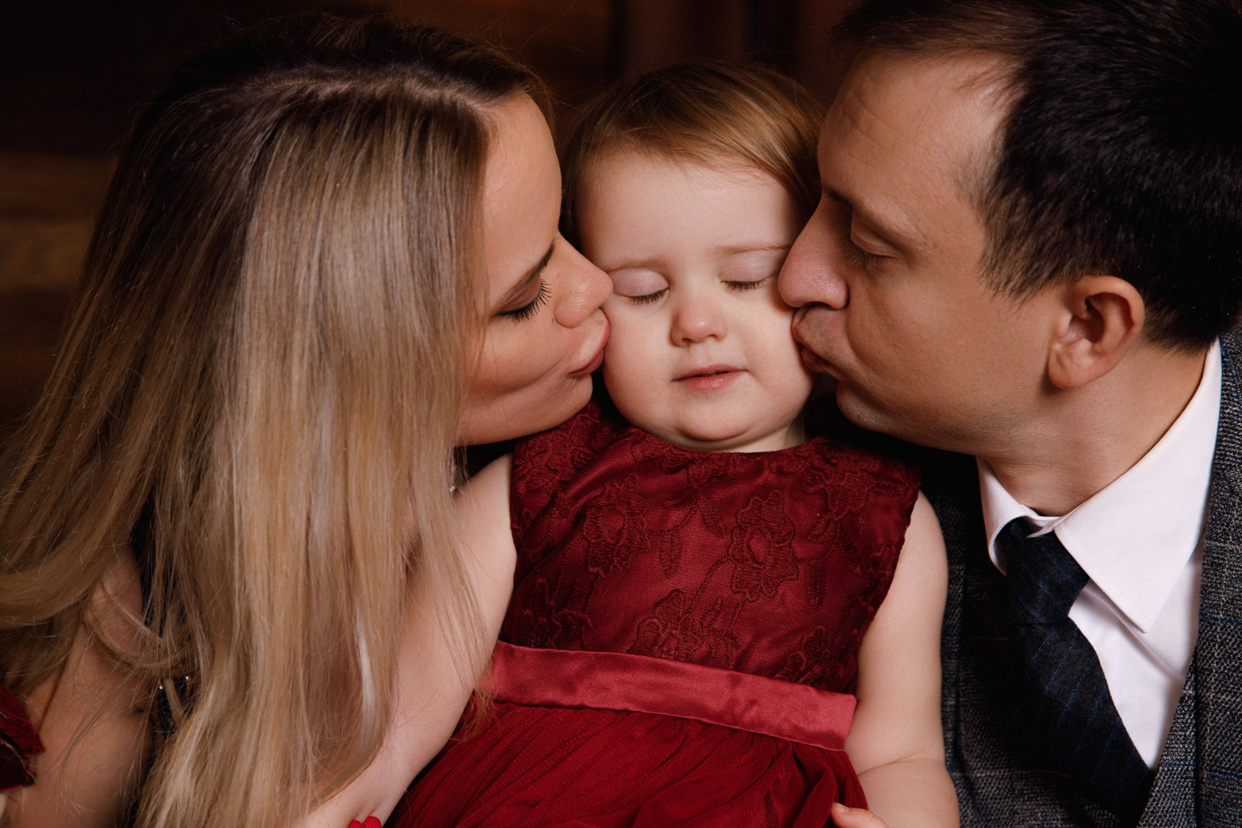 Christmas and New Year photo sessions in Riga, Latvia in studio. Evgeny Timofeyev | Wedding & Content photographer and videographer