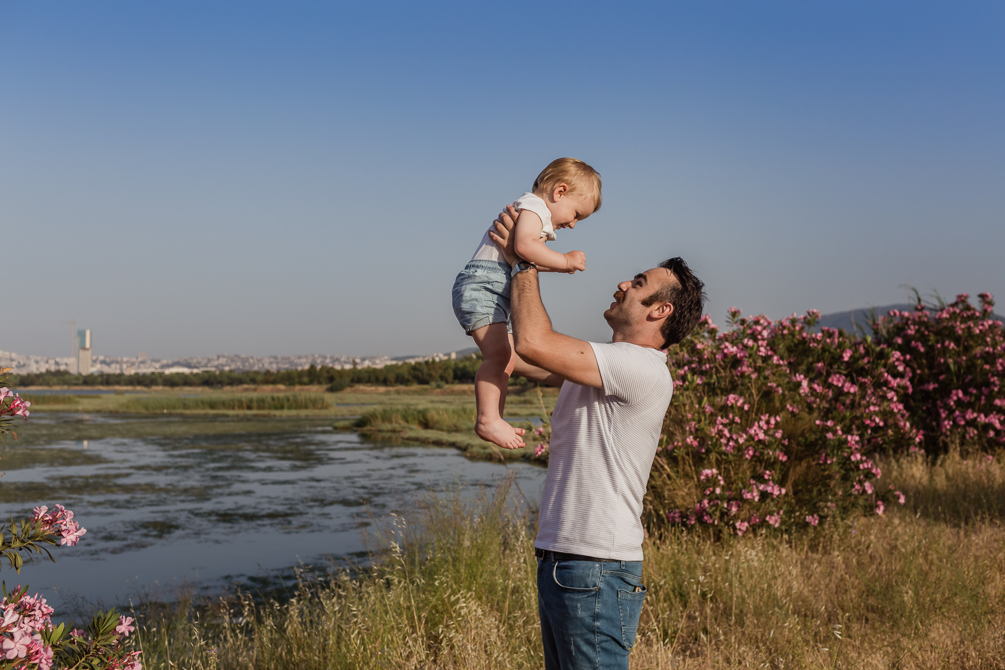 Güzel mayıs akşamı