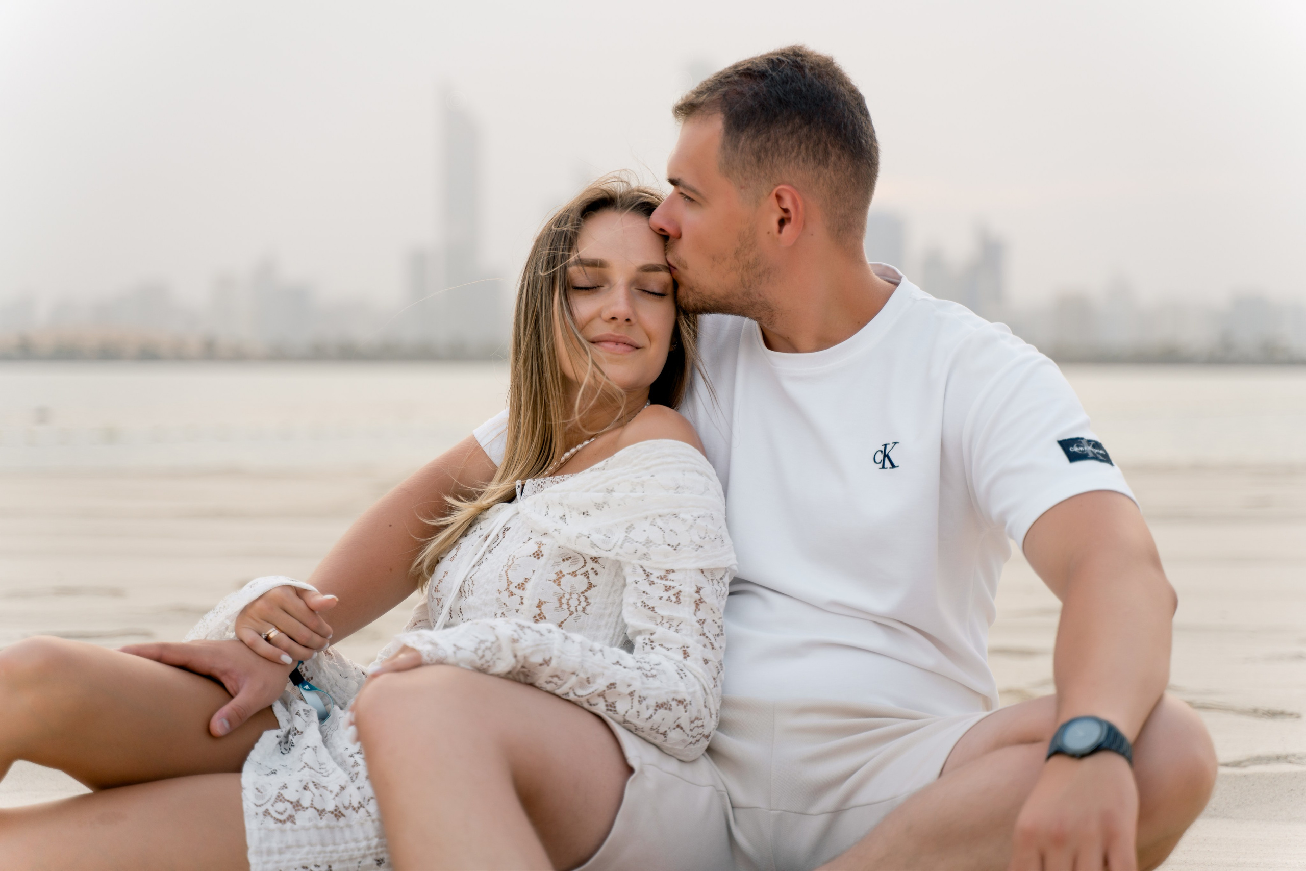 Love Story фотосессия в Абу-Даби — романтика в пустыне и у моря. Фотограф в Абу Даби Марина