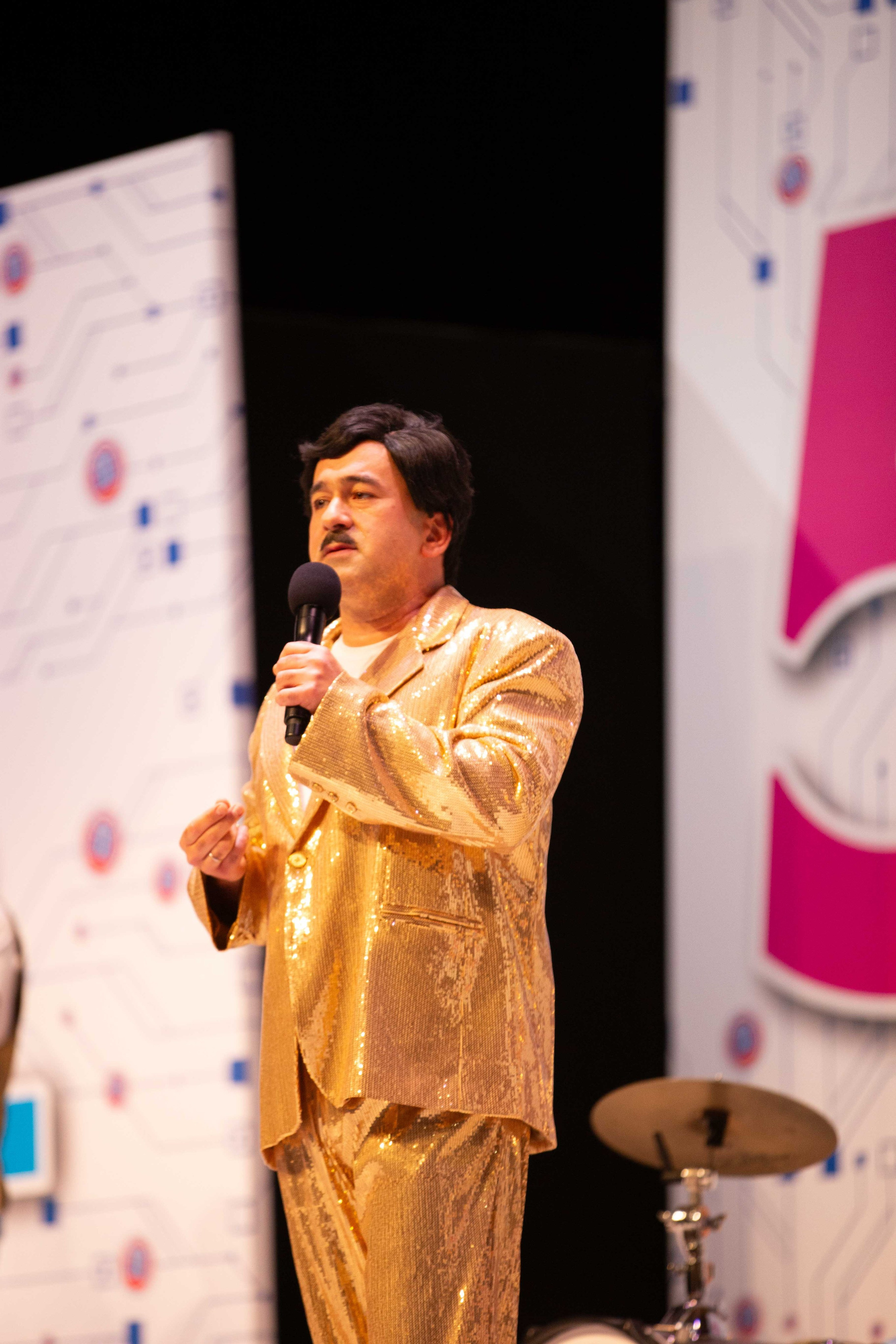 PLANET PARNI IZ BAKU. Wedding&Event photographer Ismail Rzayev in Baku