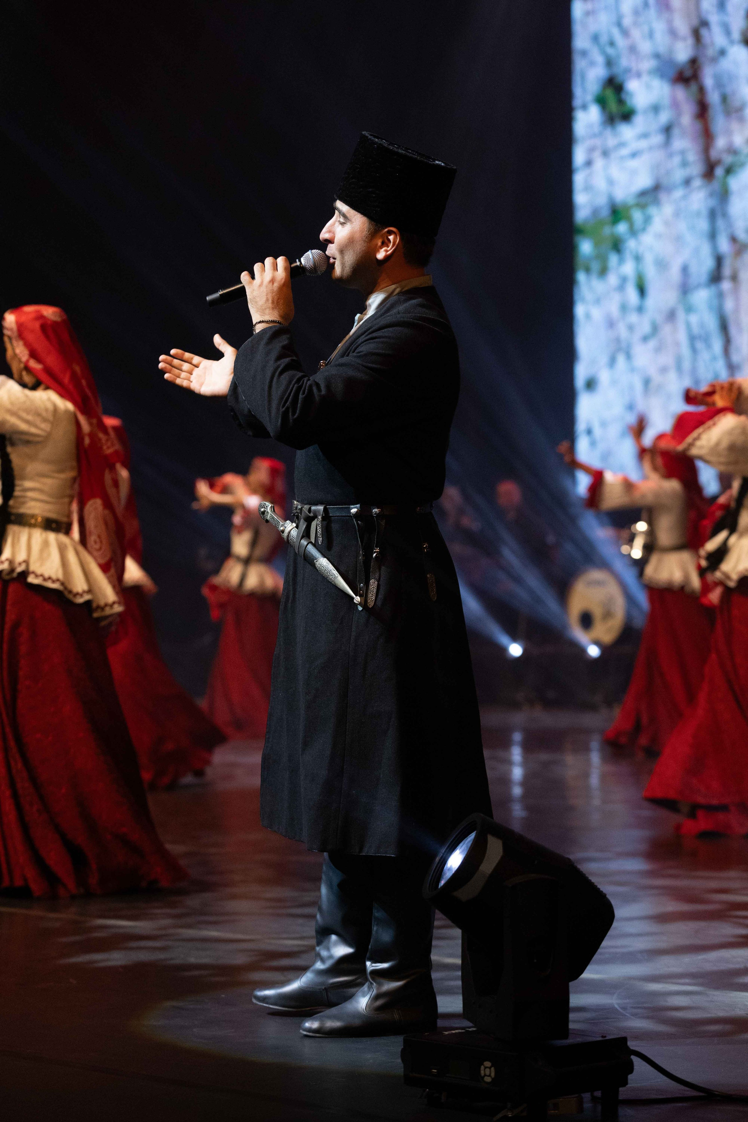 STATE DANCE ENSEMBLE. Wedding&Event photographer Ismail Rzayev in Baku