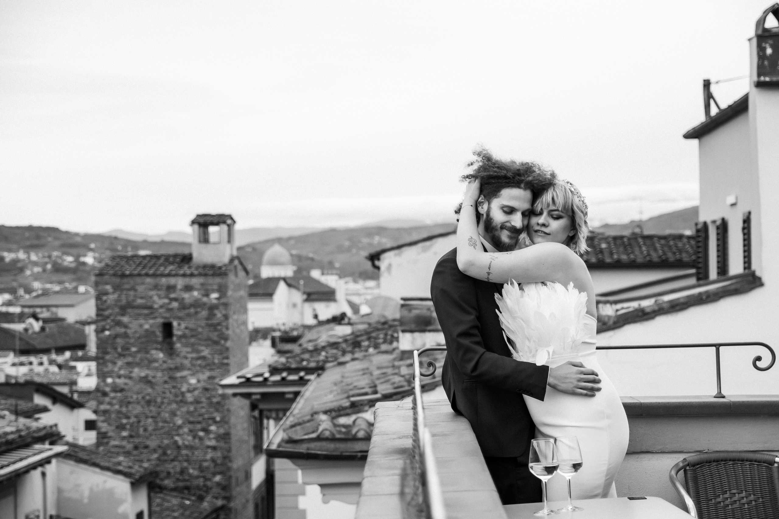 Love story. Wedding and elopement photographer Italy Tuscany Como Milan Pavia Marija Galaka