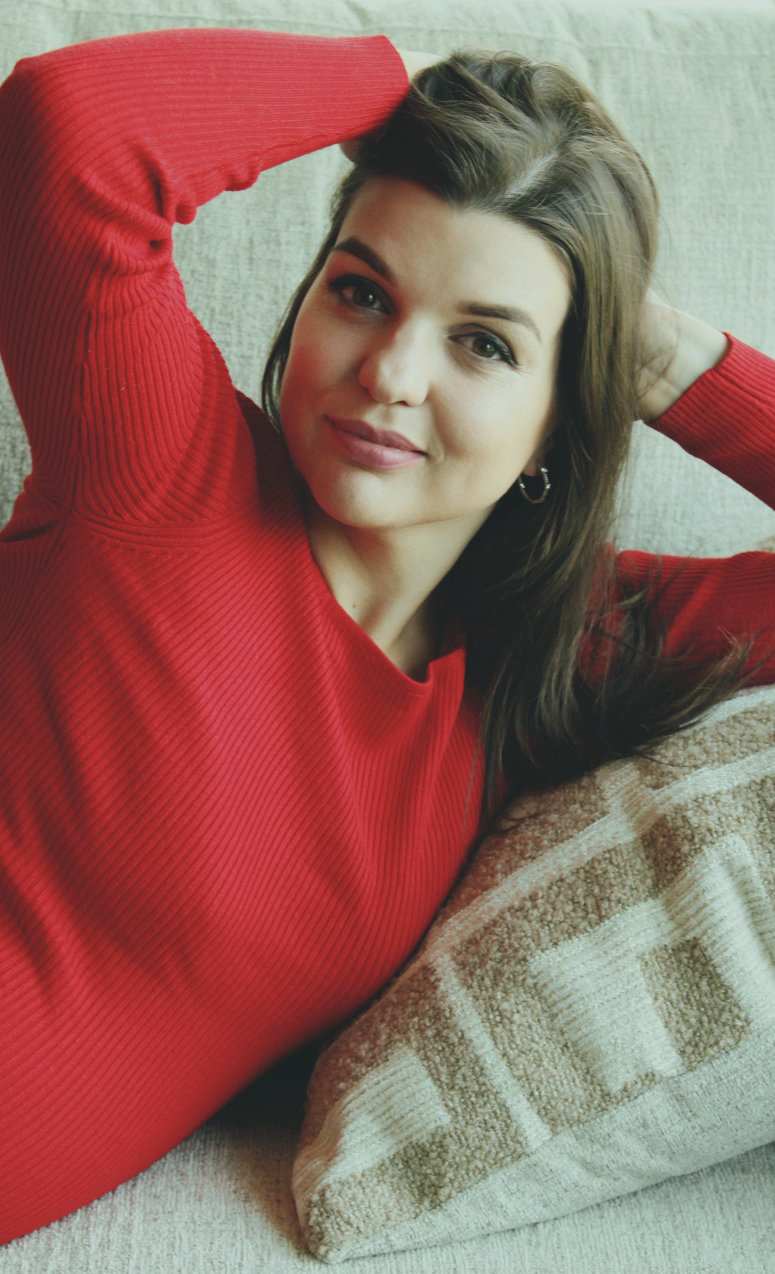 Maternity, Family & Pregnancy Photoshoot at Home. Lana Petrychenko — Portrait & Family Photographer. Valencia, Spain