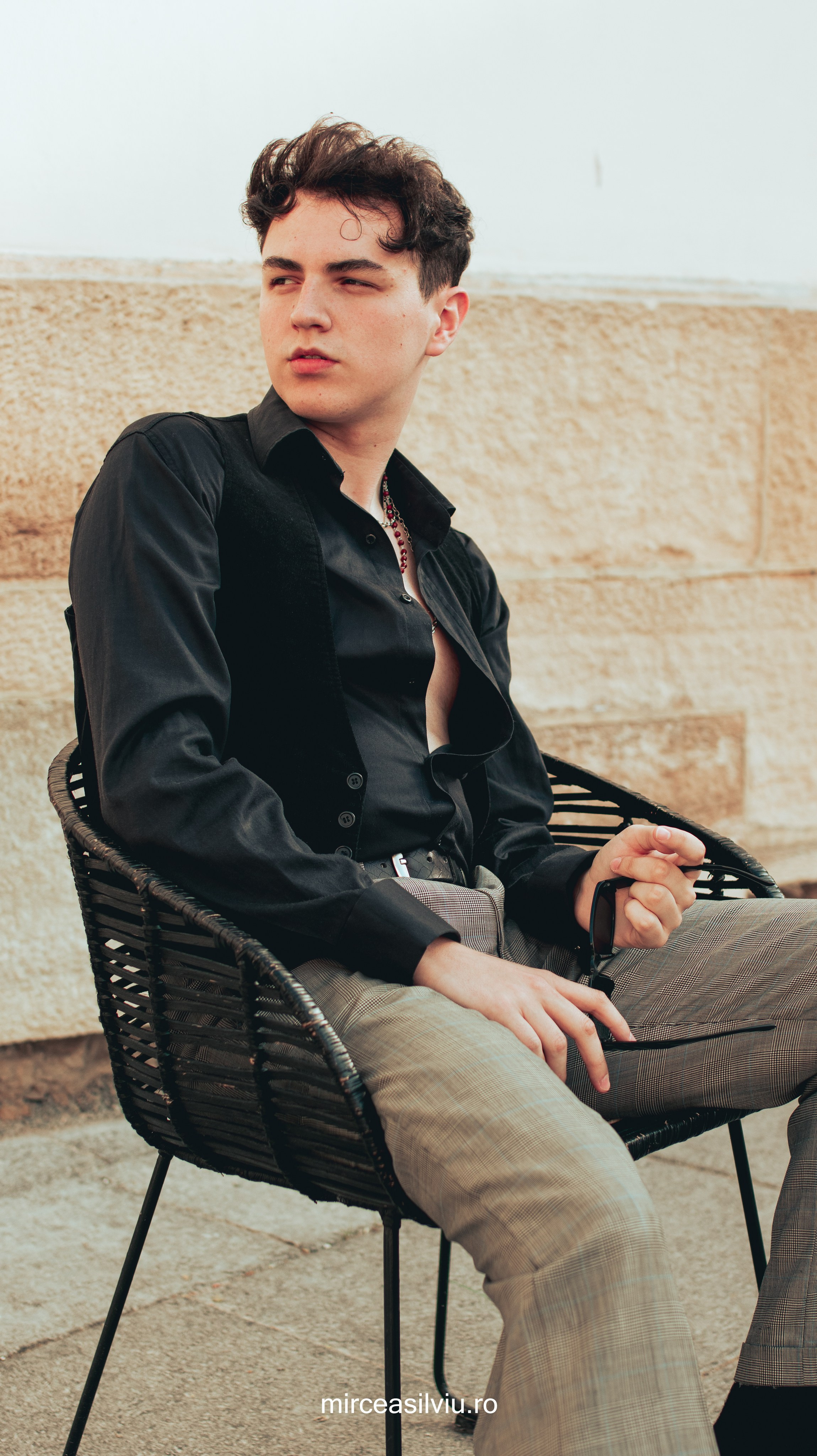 Darius. Fotograf de portrete și evenimente din Cluj-Napoca. Ședințe foto individuale, nunți, botezuri și aniversări în Cluj și județul Cluj