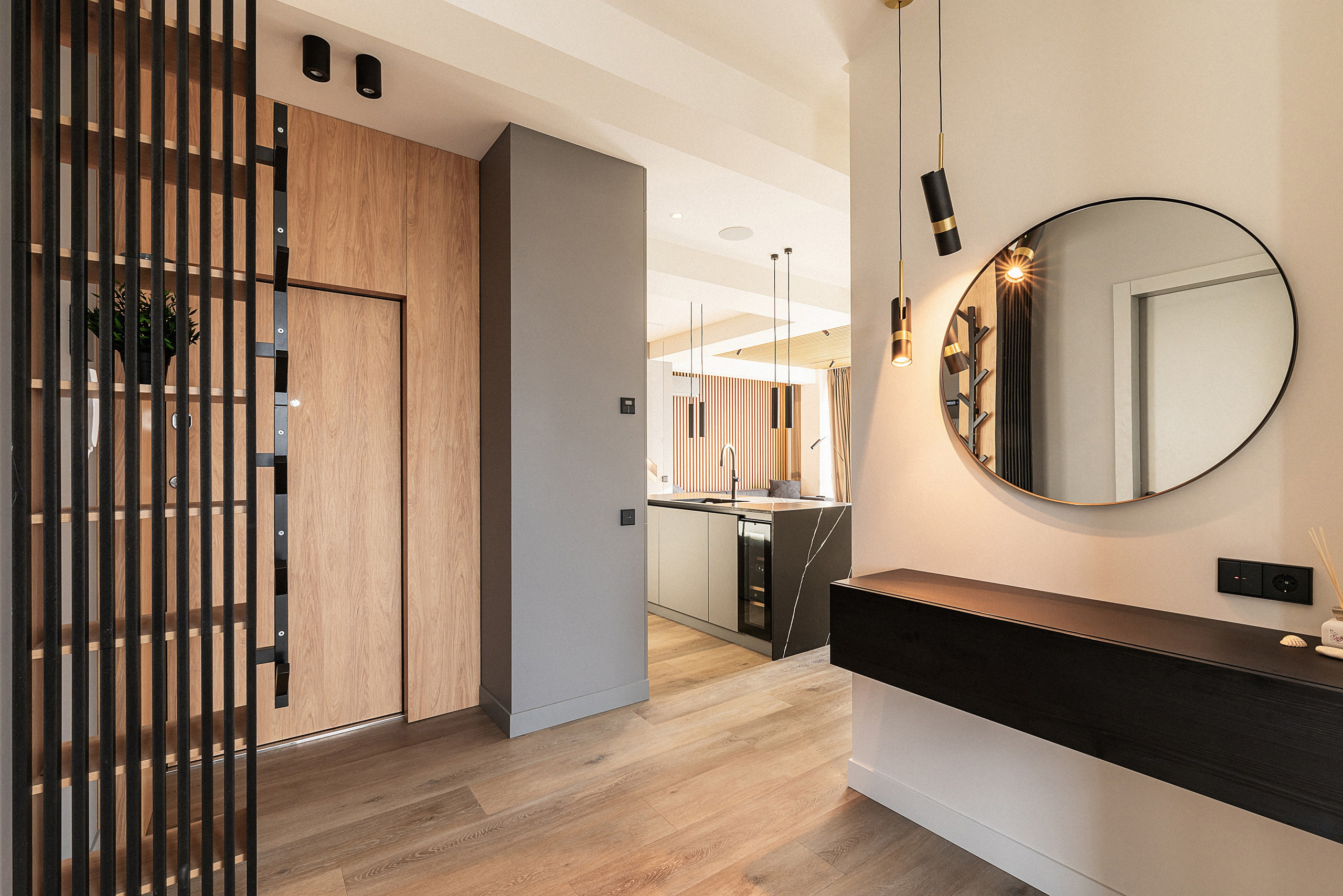 Flat on Buļļu st. Fotogrāfs Rīgā. Gīmenes, individuālās un dažādu produktu fotosesijas