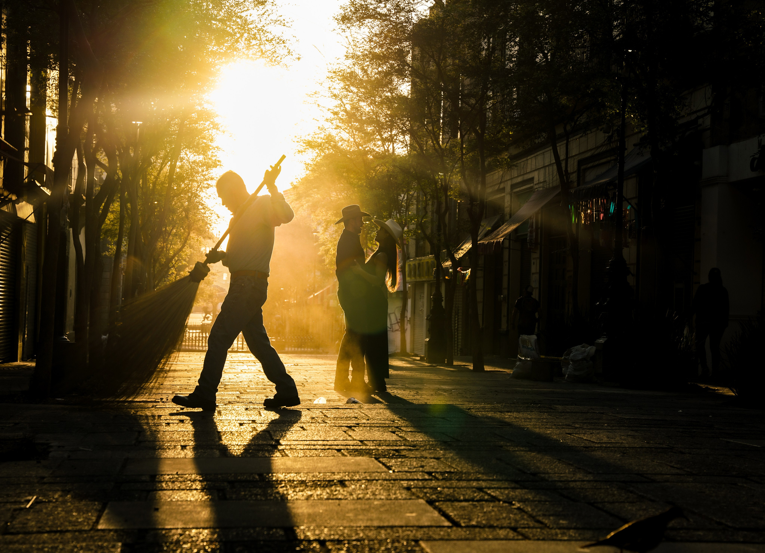 Elopement & Lifestyle Wedding Photographer