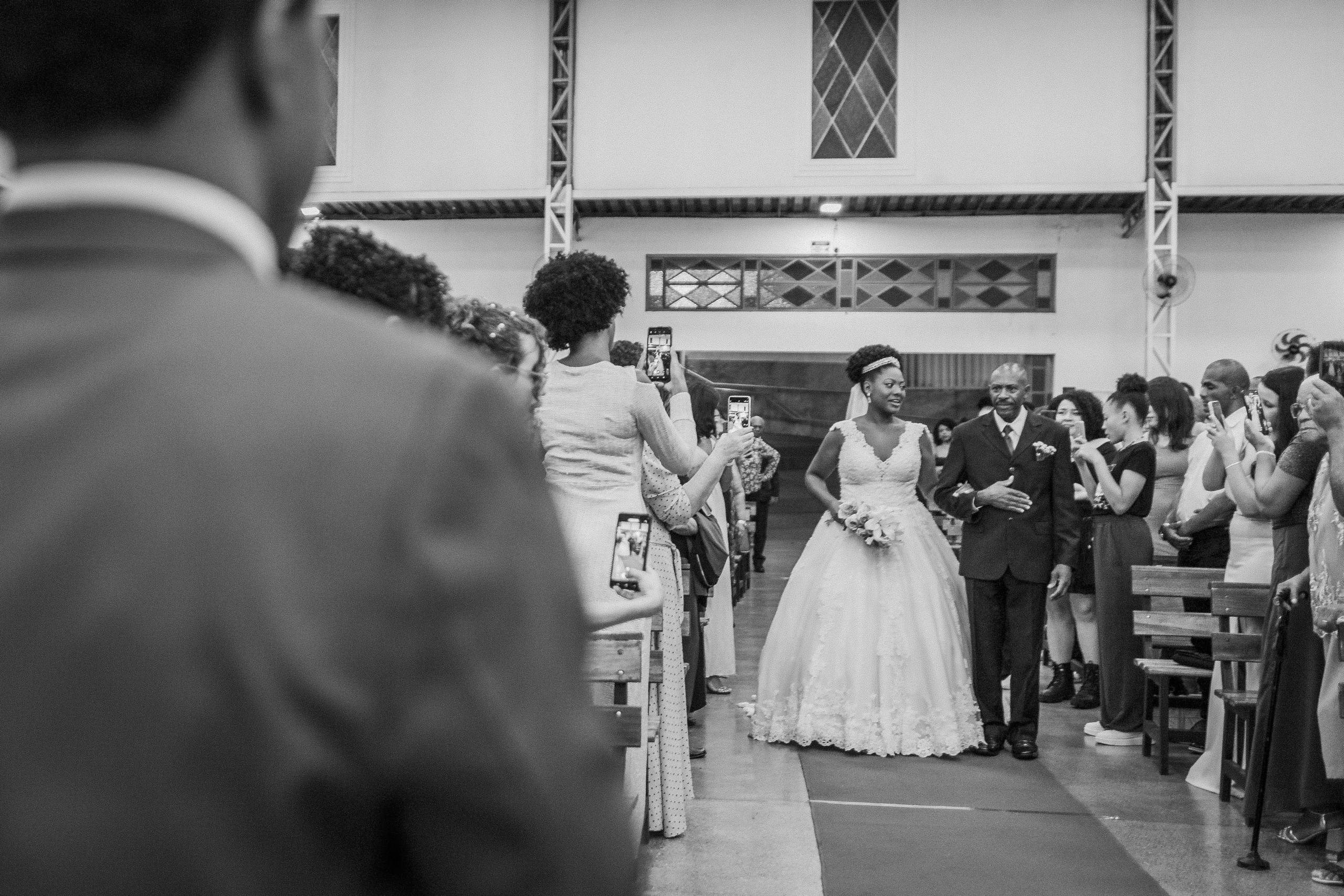 L + C — QUE TREM MAIS LINDO. Fotografia de casamento em Belo Horizonte