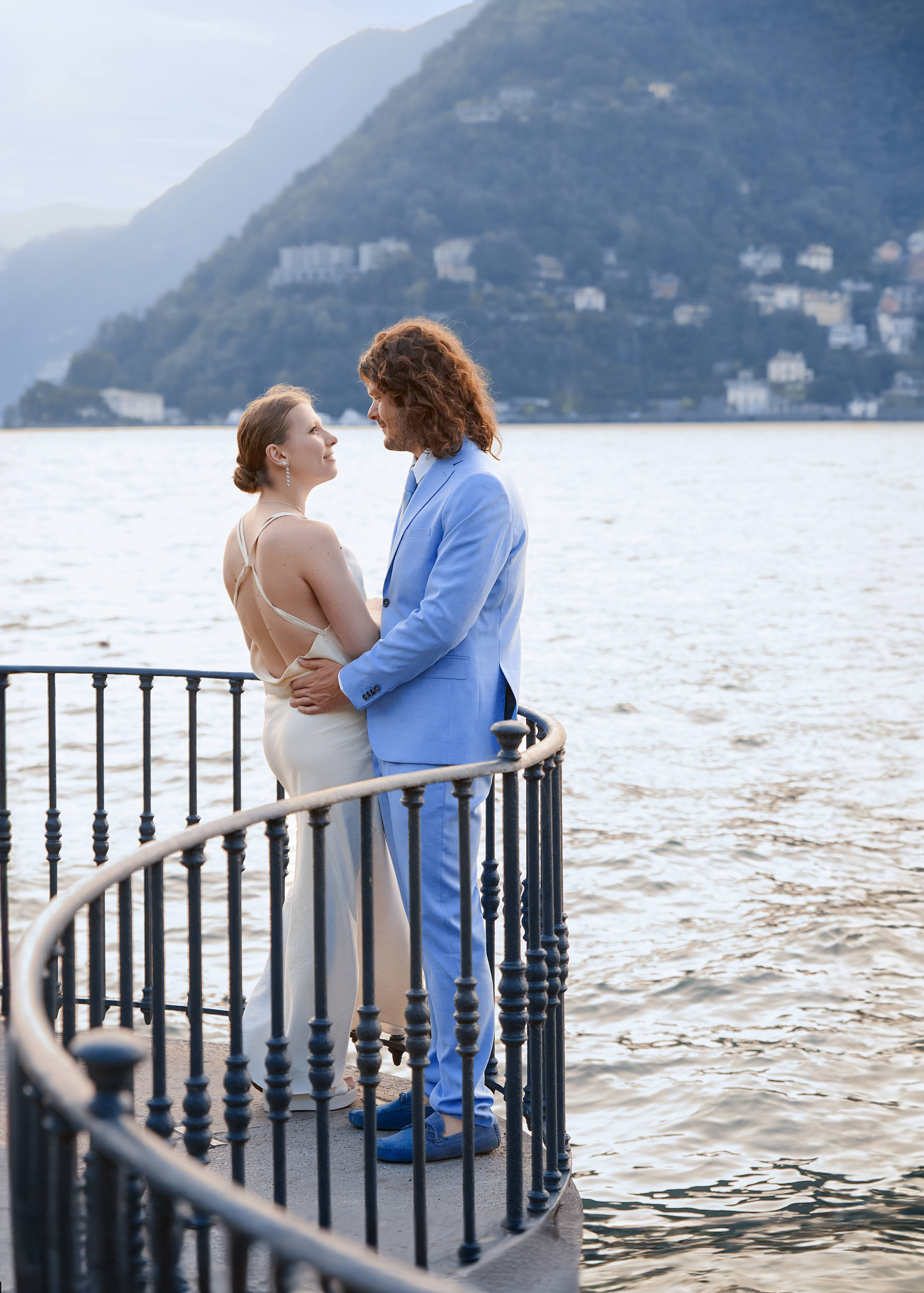 Angela & Fabbiano. Fotografo matrimonio Lago di Como Ferrari Media Production