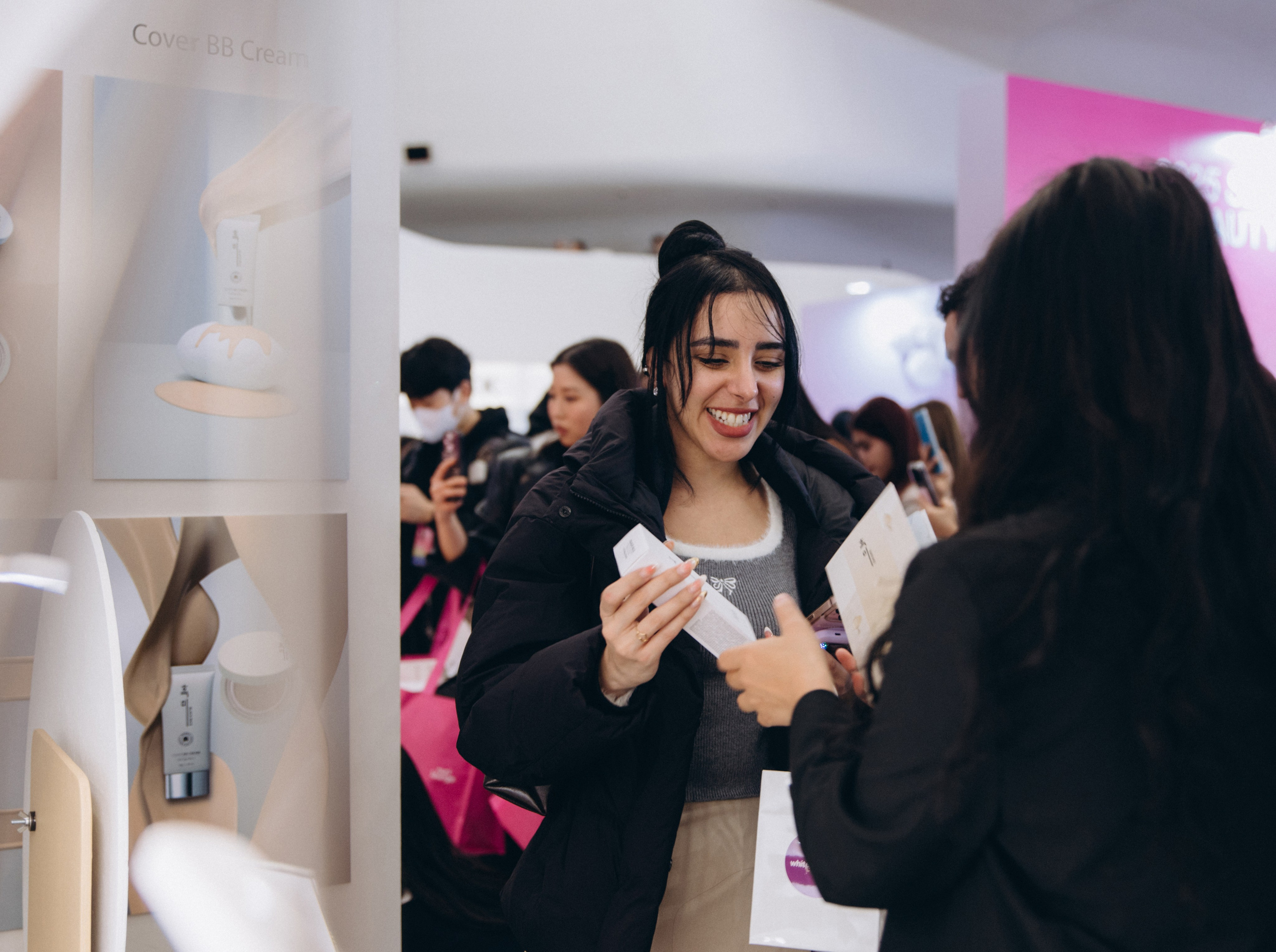 Seoul beauty expo 2025 (Black Rice). Portrait photographer in South Korea Olga Lian