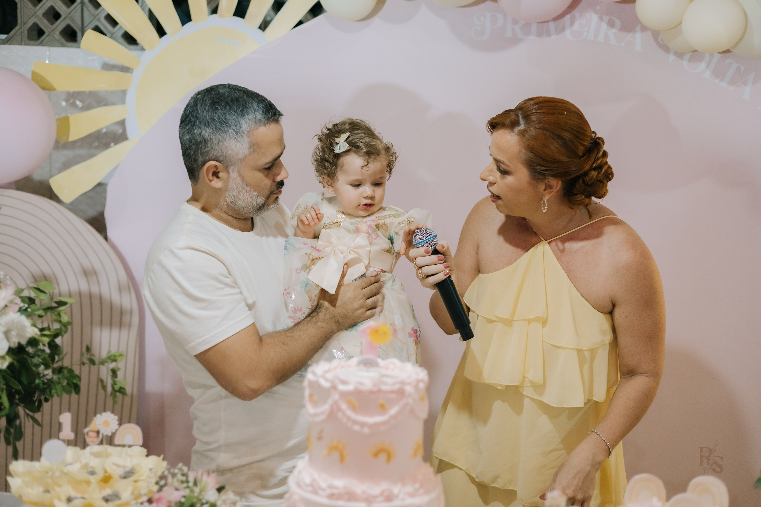 Aurora — 1 ano. Fotógrafo Richard Silvestre — Casamentos na Bahia