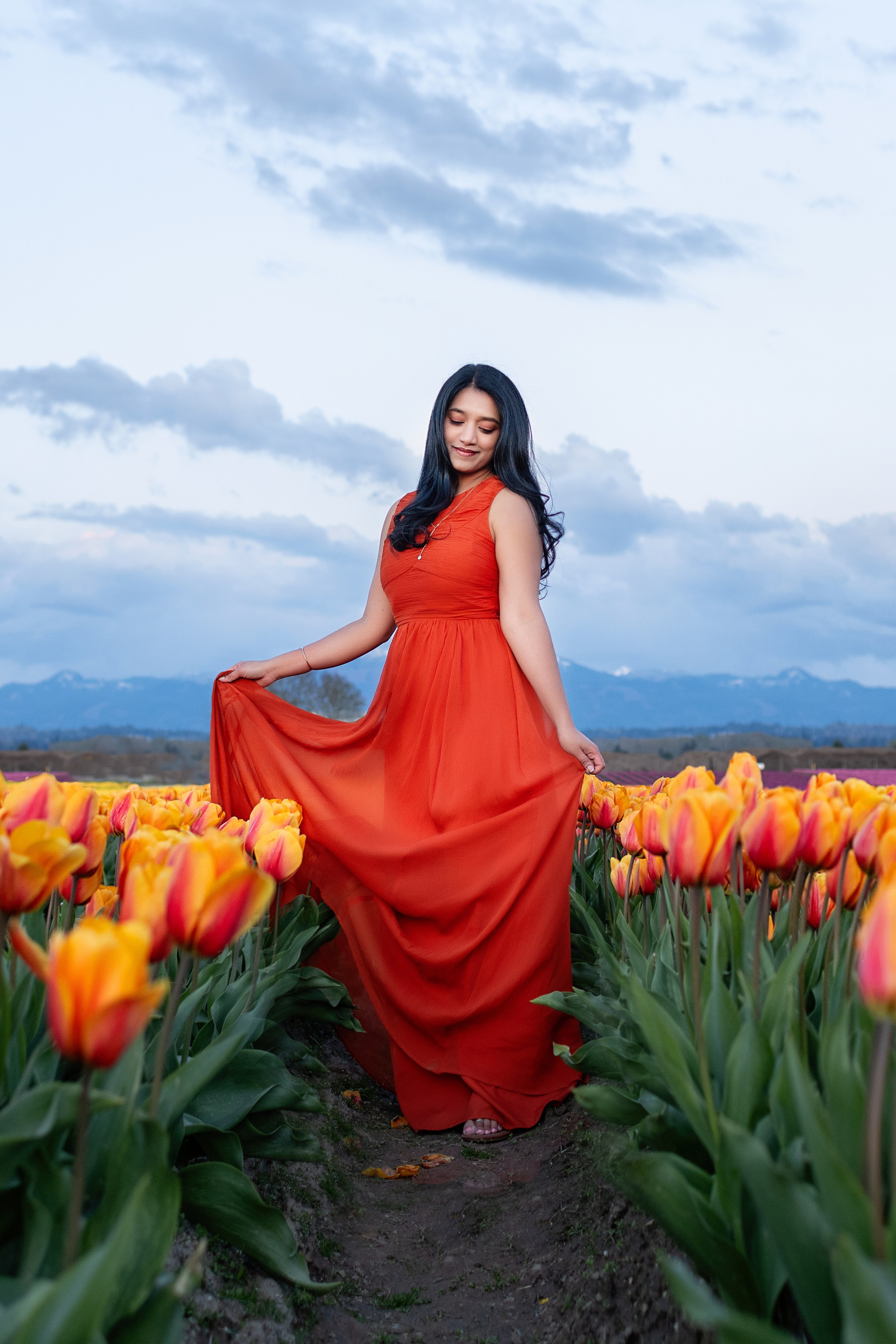 Lohita with her husband. Wedding & family photography in Seattle area. Helen Michelle photographer