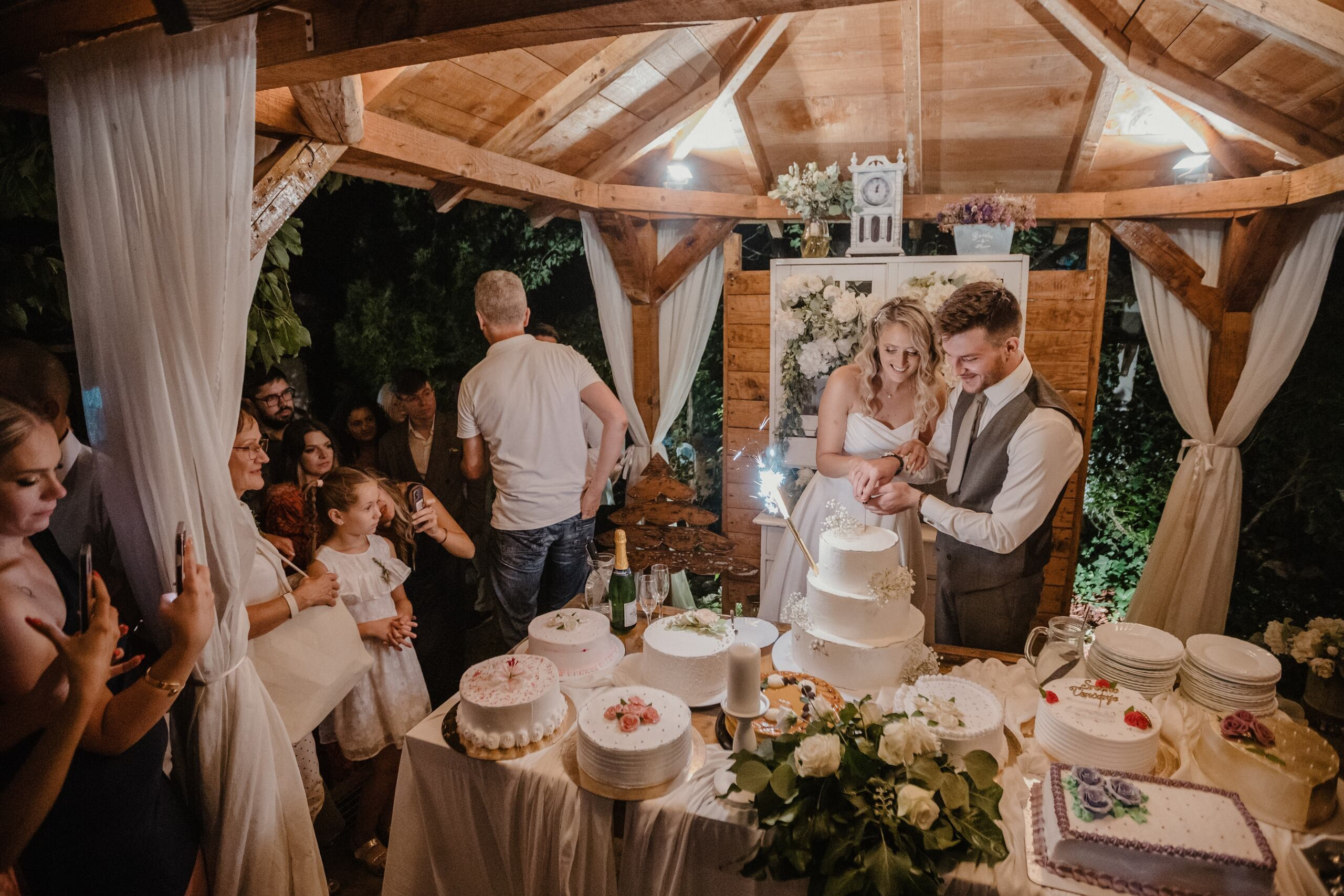 Jovana & Zoran. Wedding photographer based in Novi Sad, Marko Milivojevic