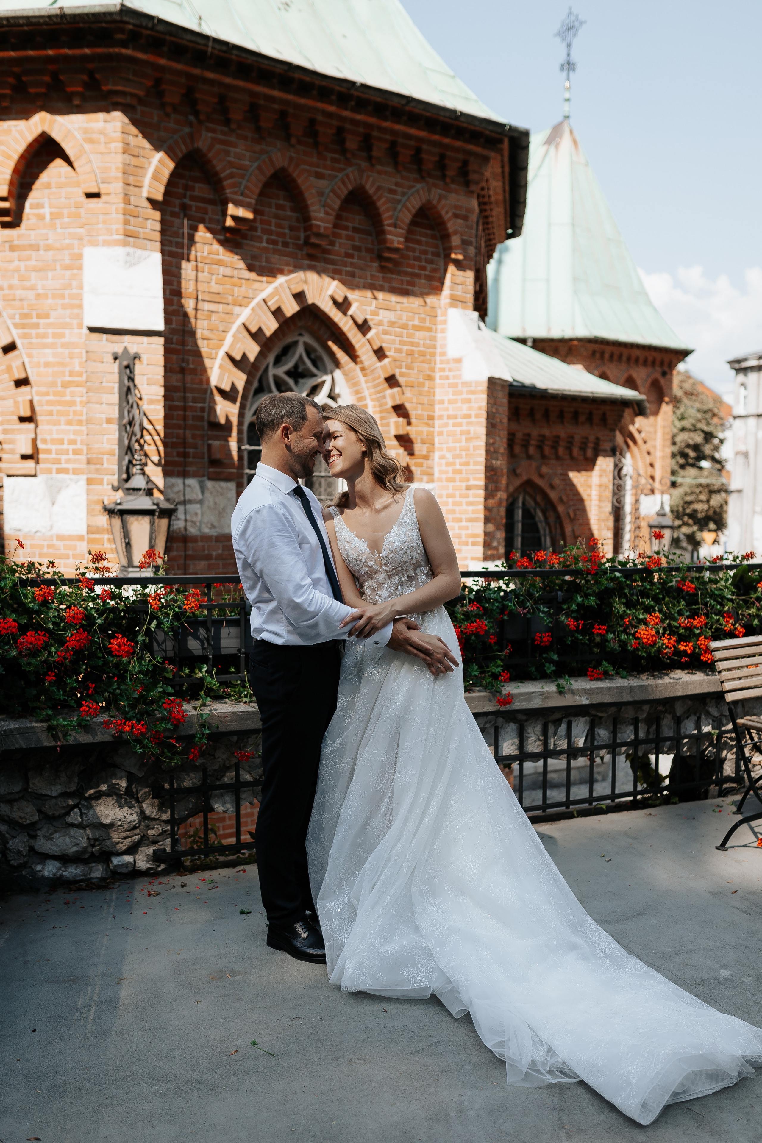 Valeria & Vitaliy. Ziyad Restaurant. 2024. Fotograf ślubny i rodzinny w Krakowie Yana Klymova