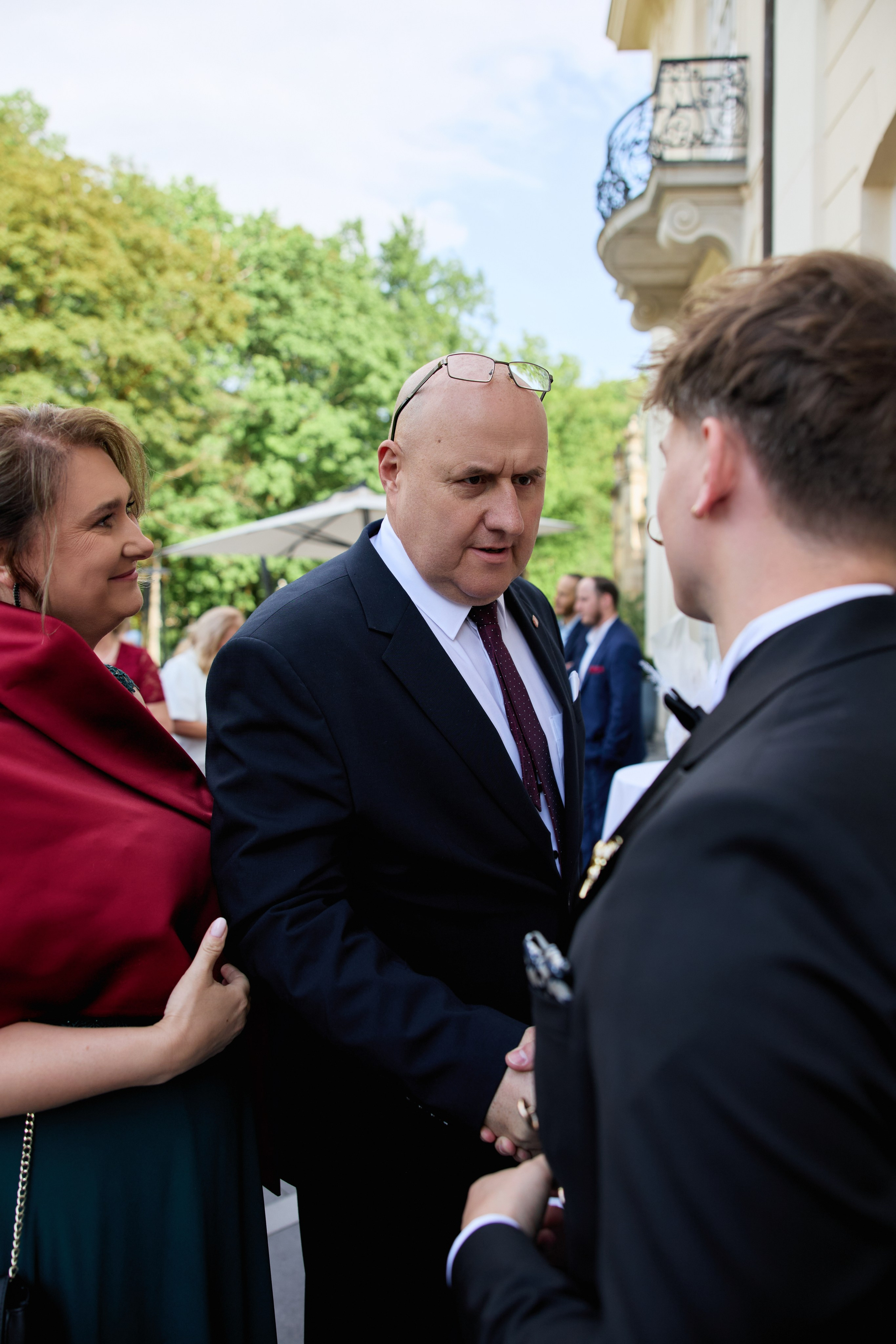 Wiktoria & Kacper. Pałac Goetz. Fotograf ślubny i rodzinny w Krakowie Yana Klymova