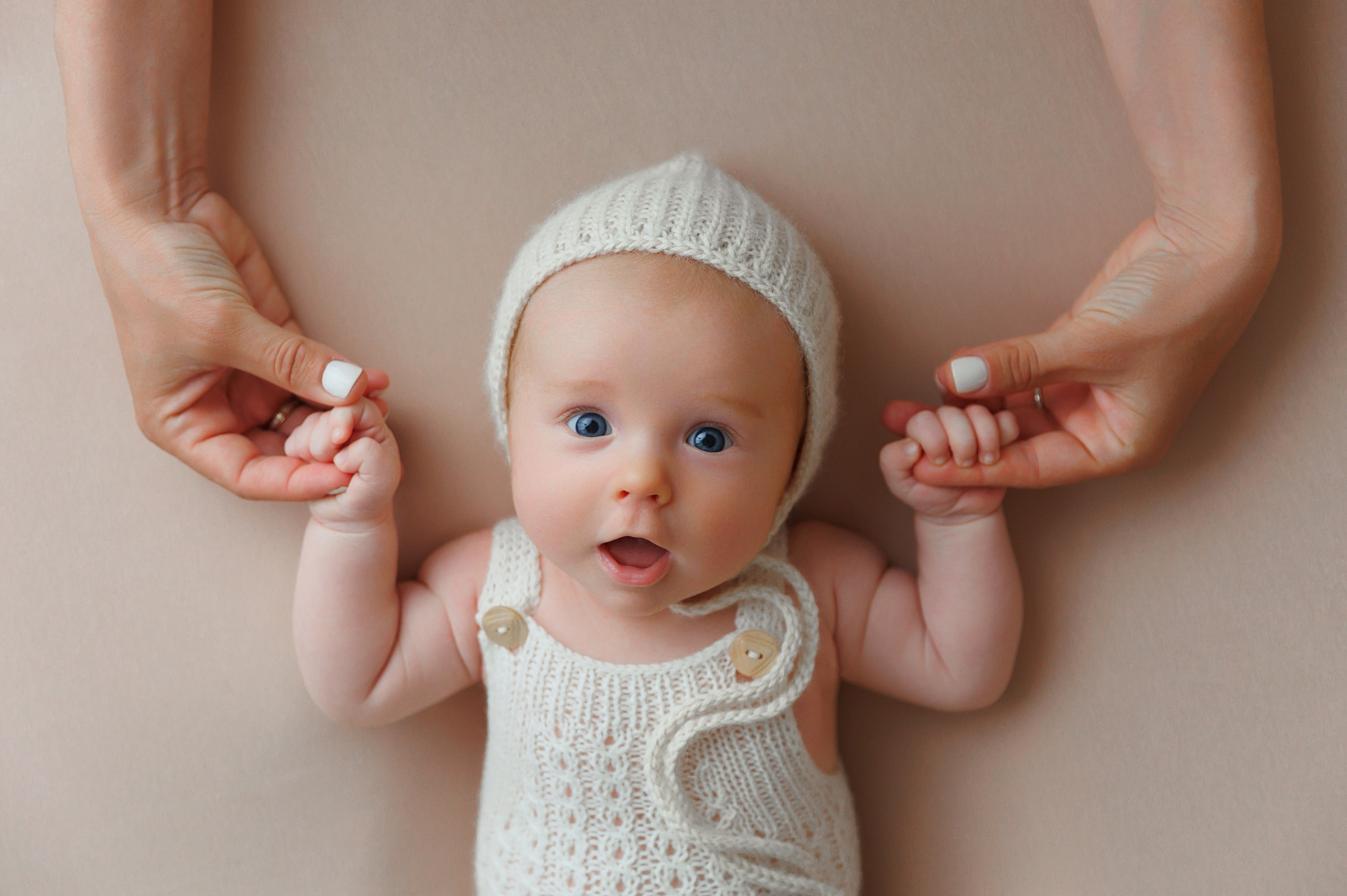 MATERNITY & NEWBORN professional Photography by Irene Chaikeen. Irene Chaikeen | Maternity and newborn photoshoot in Essex/London