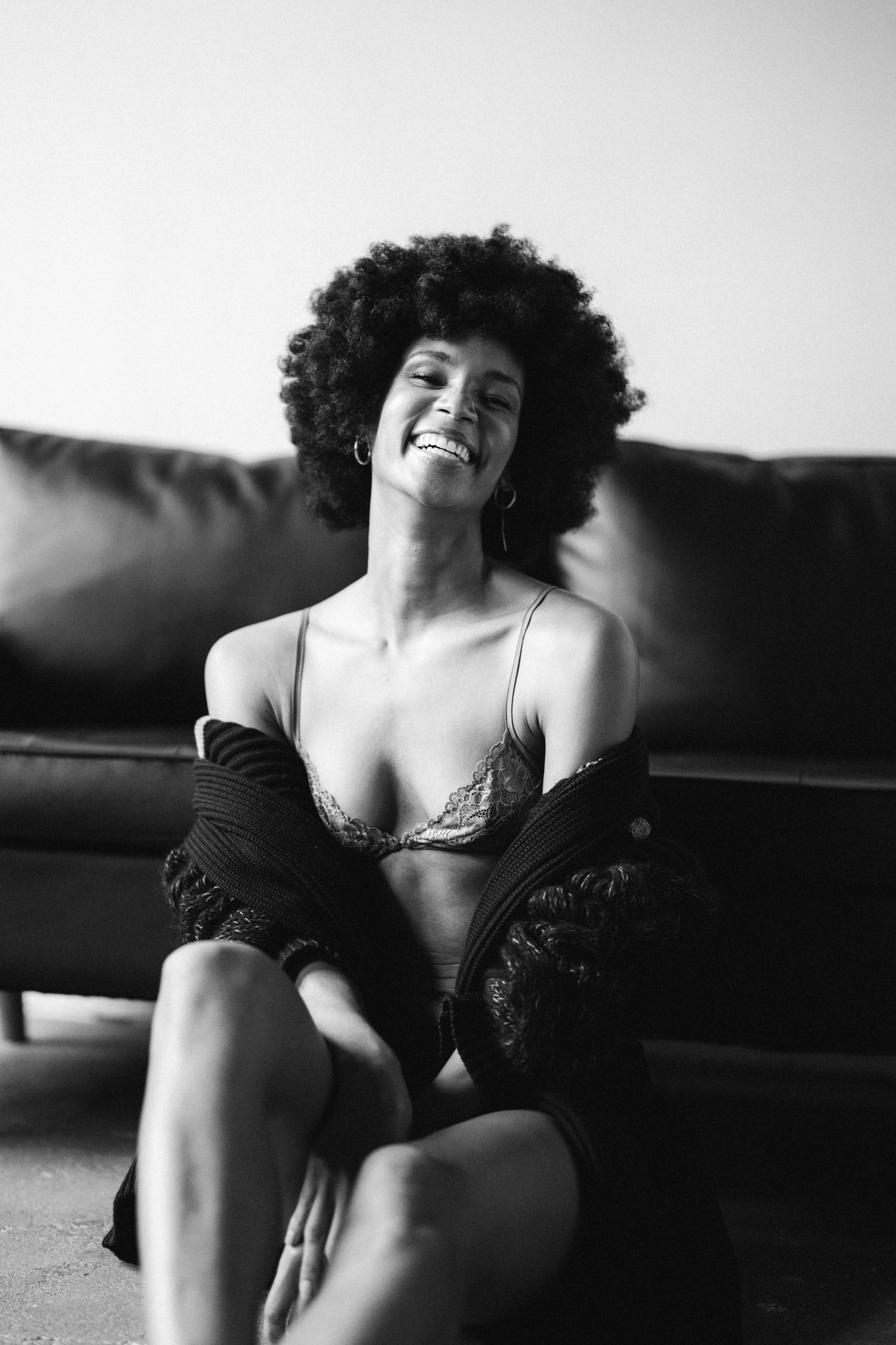 Janine Studio. Modern maternity photographer in Long Island New York