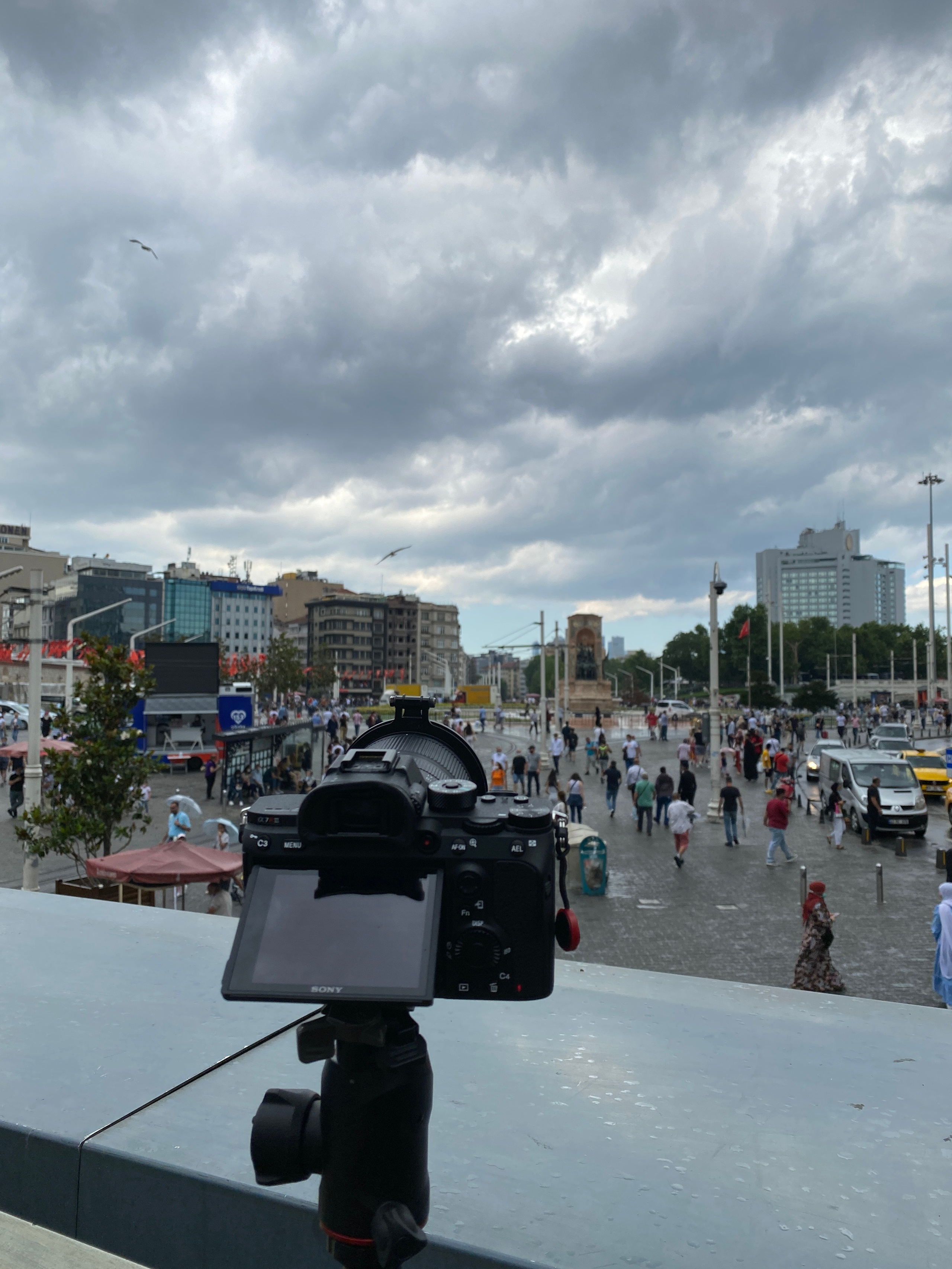 Предложения. Брахим — фотограф