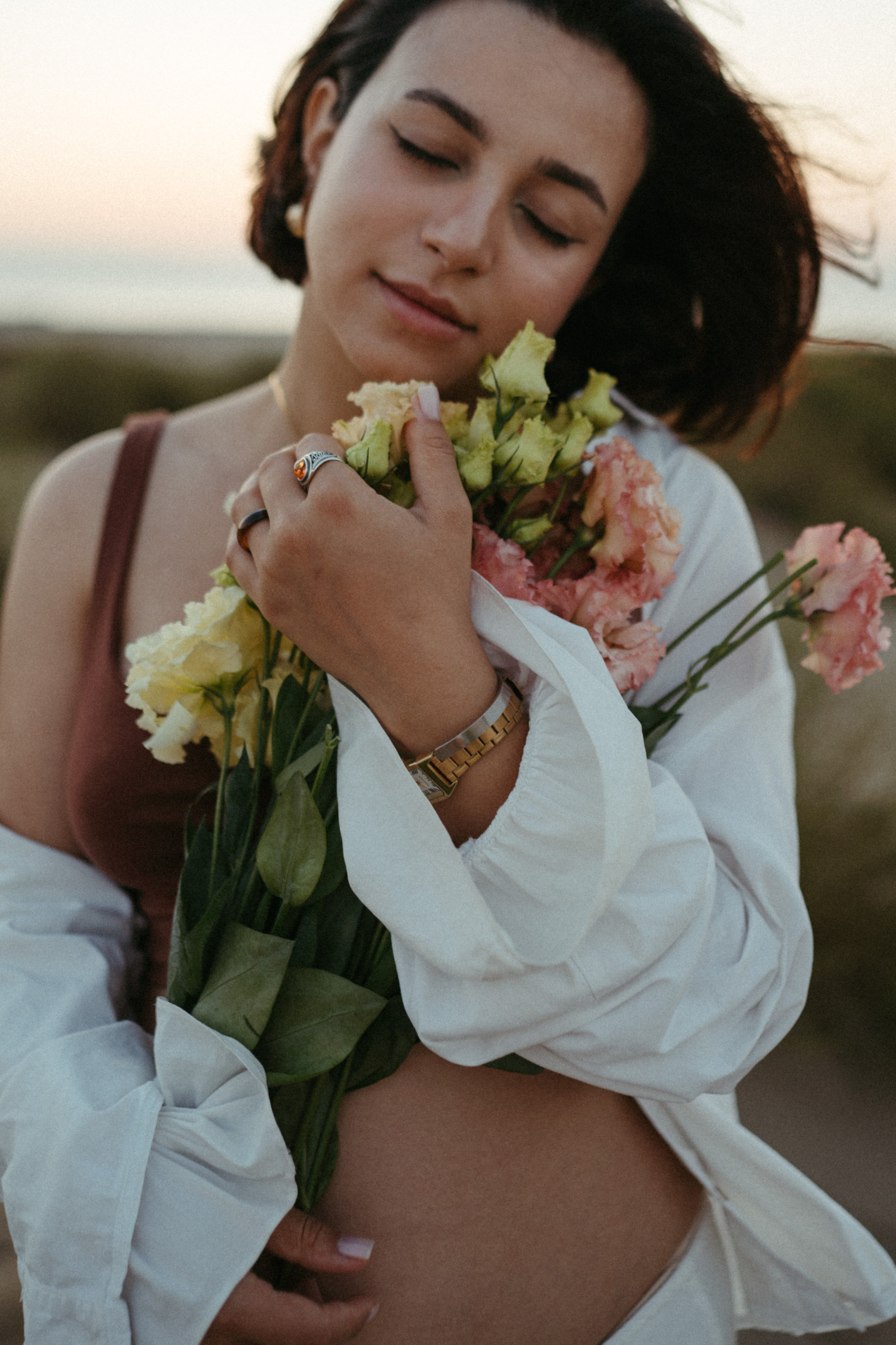 Expecting Javad. Family photographer in Saudi Arabia