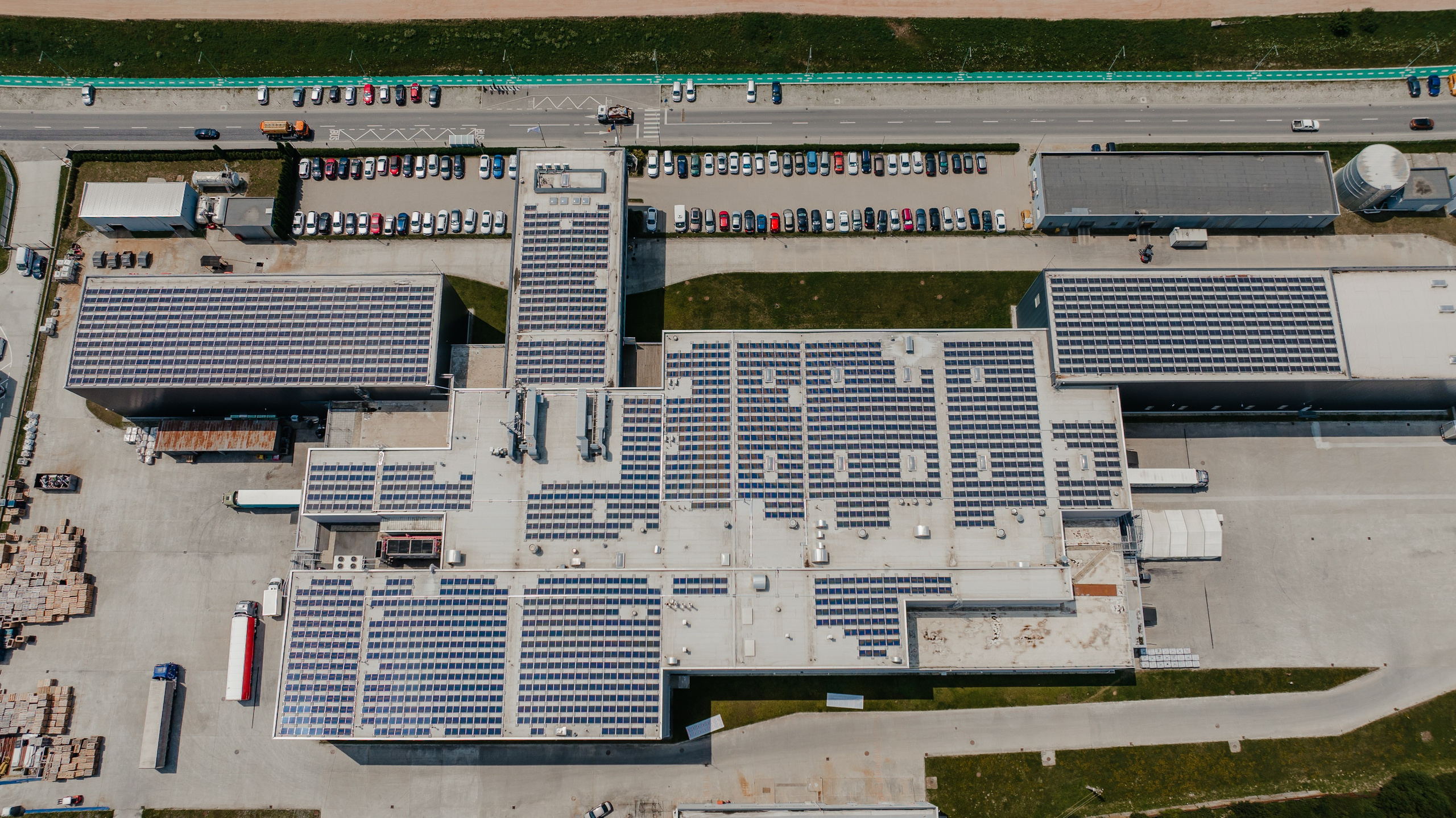 Servelect — centrale fotovoltaice. Main