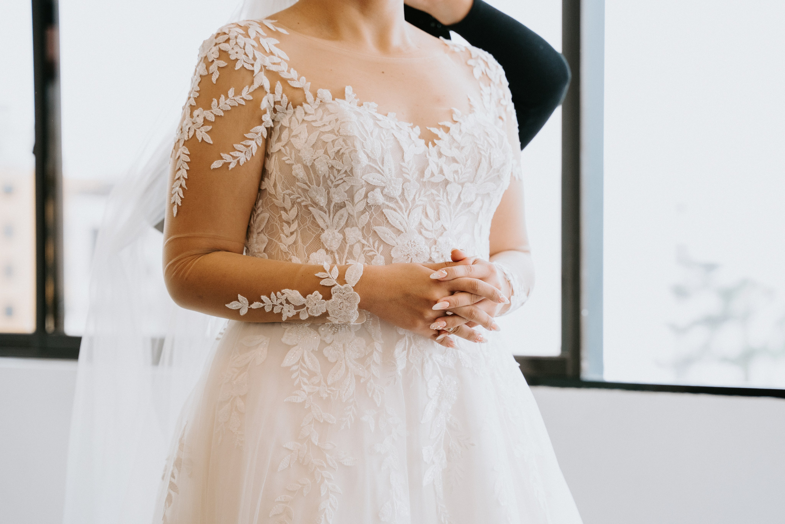 Un vistazo de un día especial. Fotógrafo de Bodas en Lima | Ronhy Altamirano. Fotografía narrativa y cinematográfica para bodas, quinceañeras y eventos exclusivos