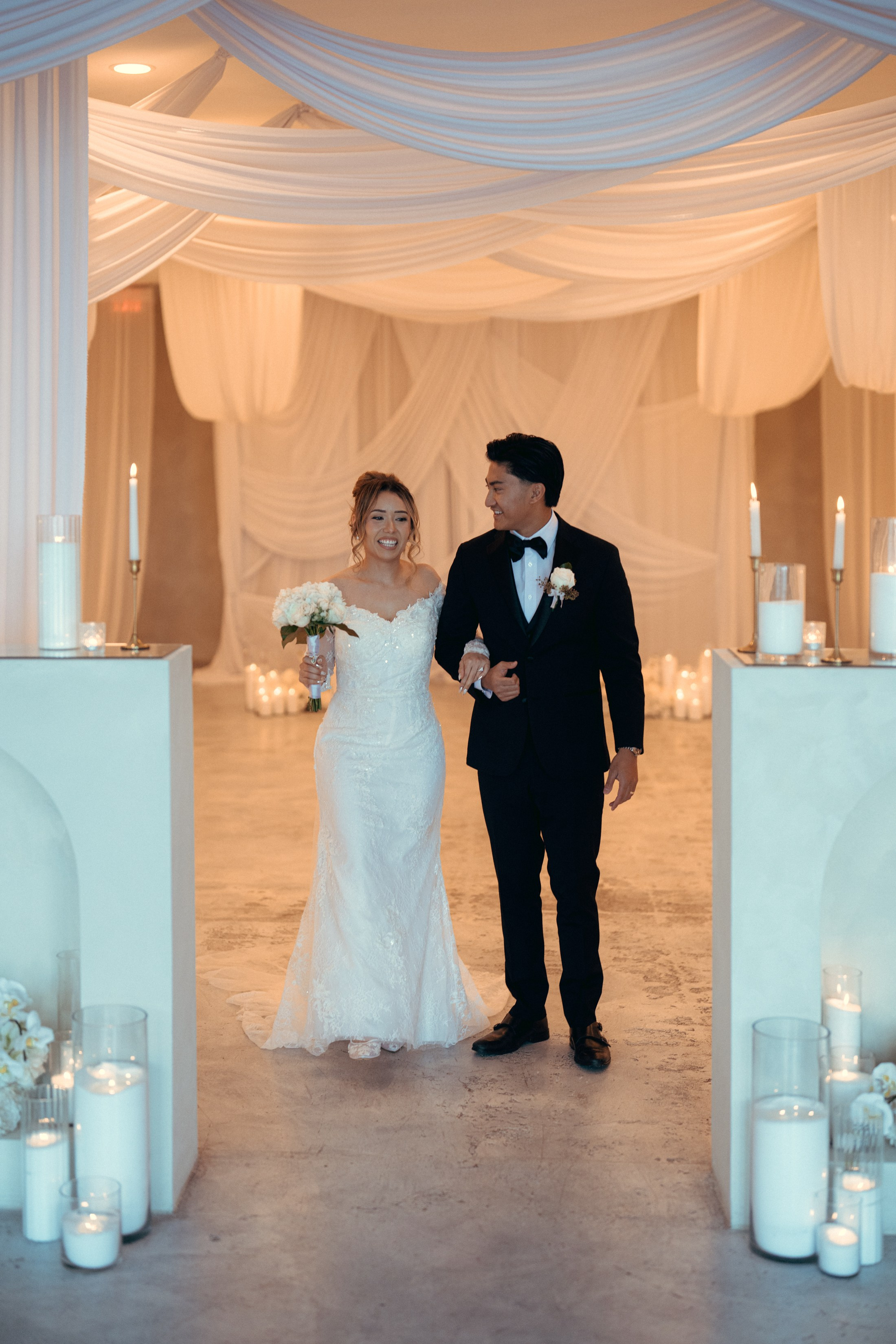 A&R. Wedding & elopement photographer Viktoriya Kravtsov. Las Vegas