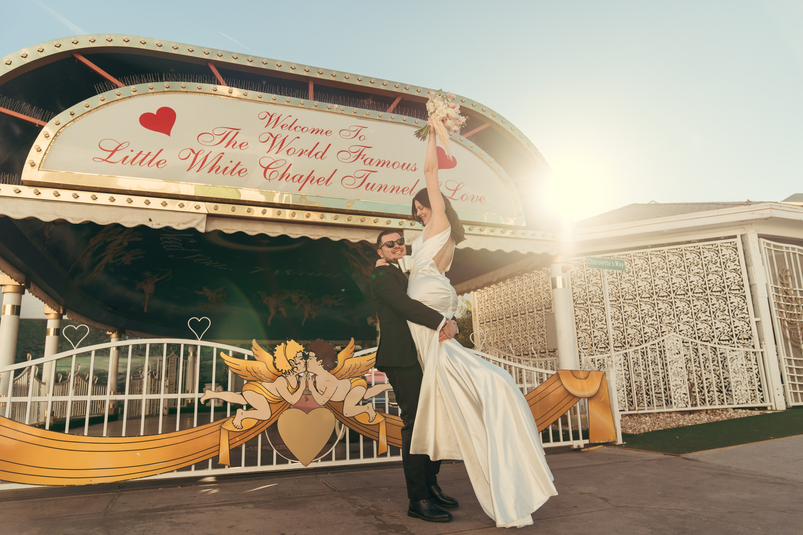 Zenaida&Eros. Wedding & elopement photographer Viktoriya Kravtsov. Las Vegas