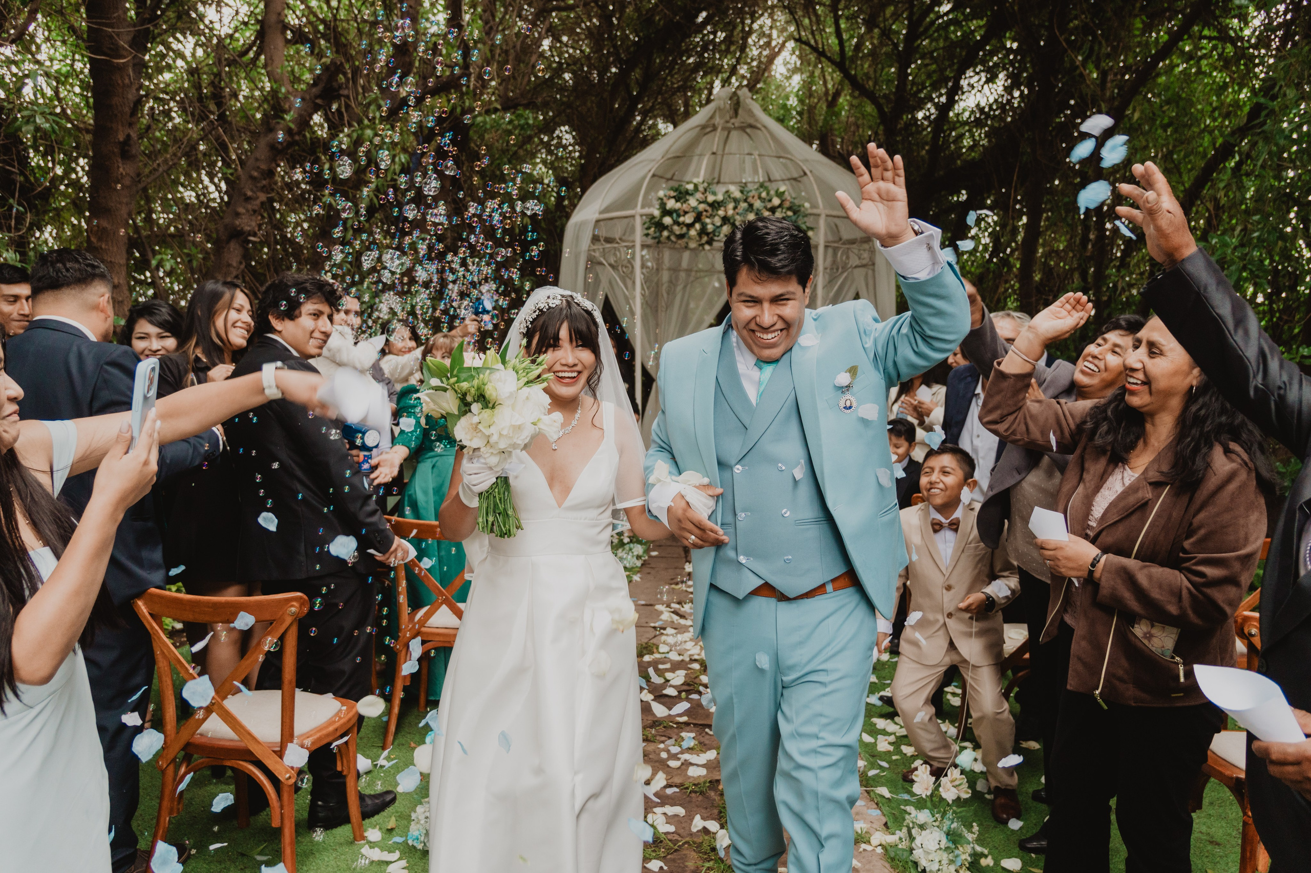 STEISY + EMMANUEL | BODA RELIGIOSA. Studio KVTA | Fotografía y Video de Bodas en Arequipa