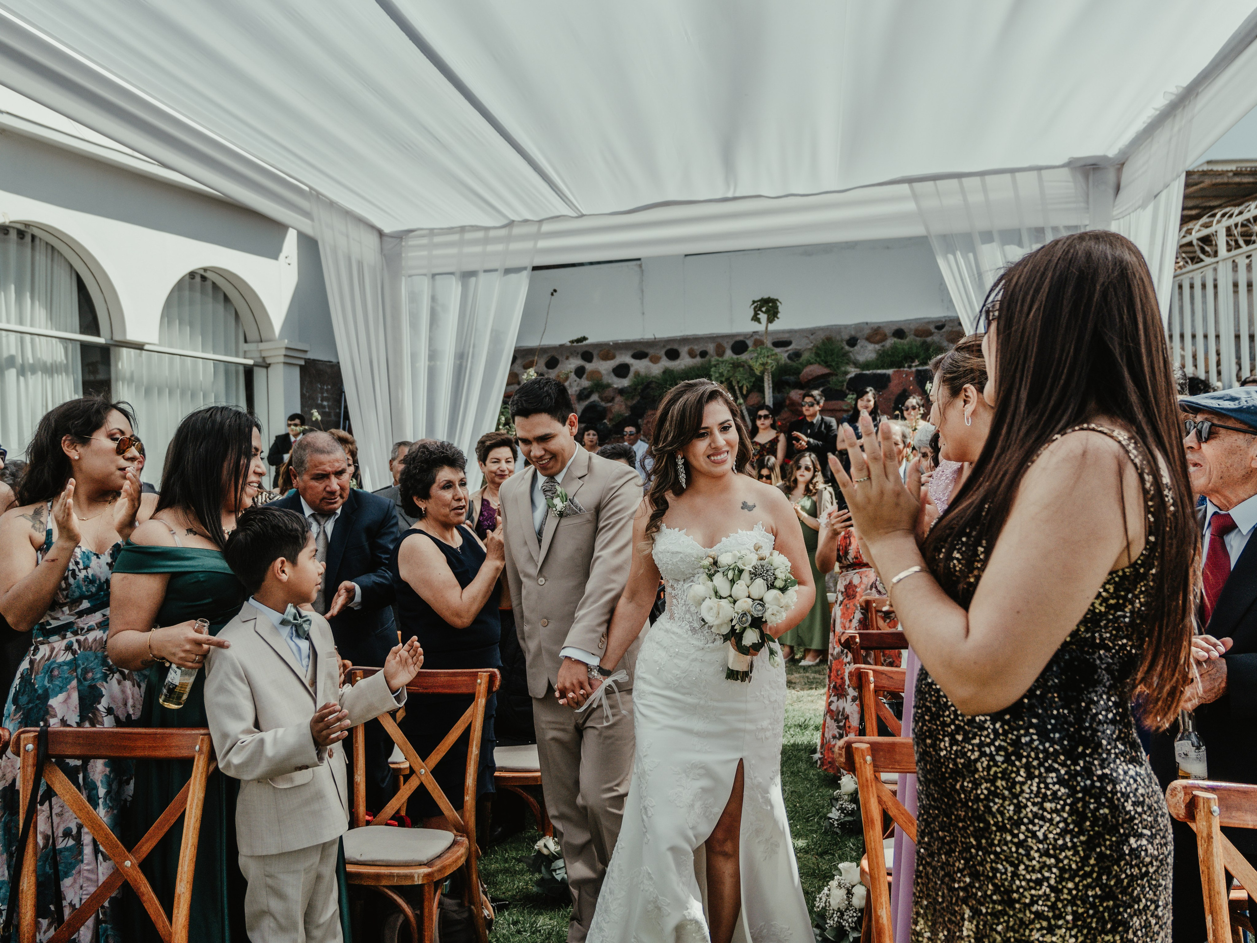 CARLA Y MARIO BODA RELIGIOSA. Studio KVTA | Fotografía y Video de Bodas en Arequipa