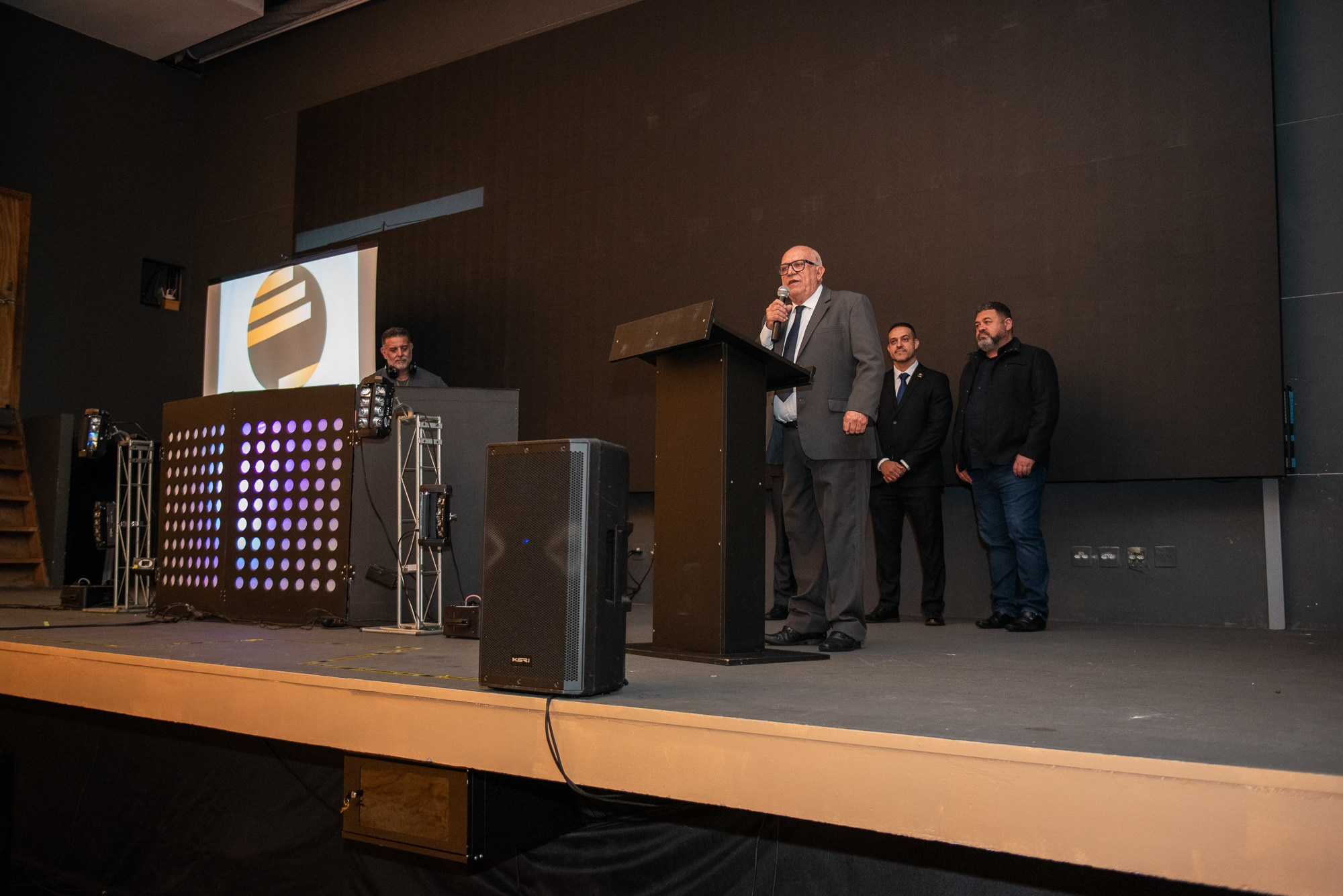 Clube dos Corretores de Seguros do ABC. 78 Imagens