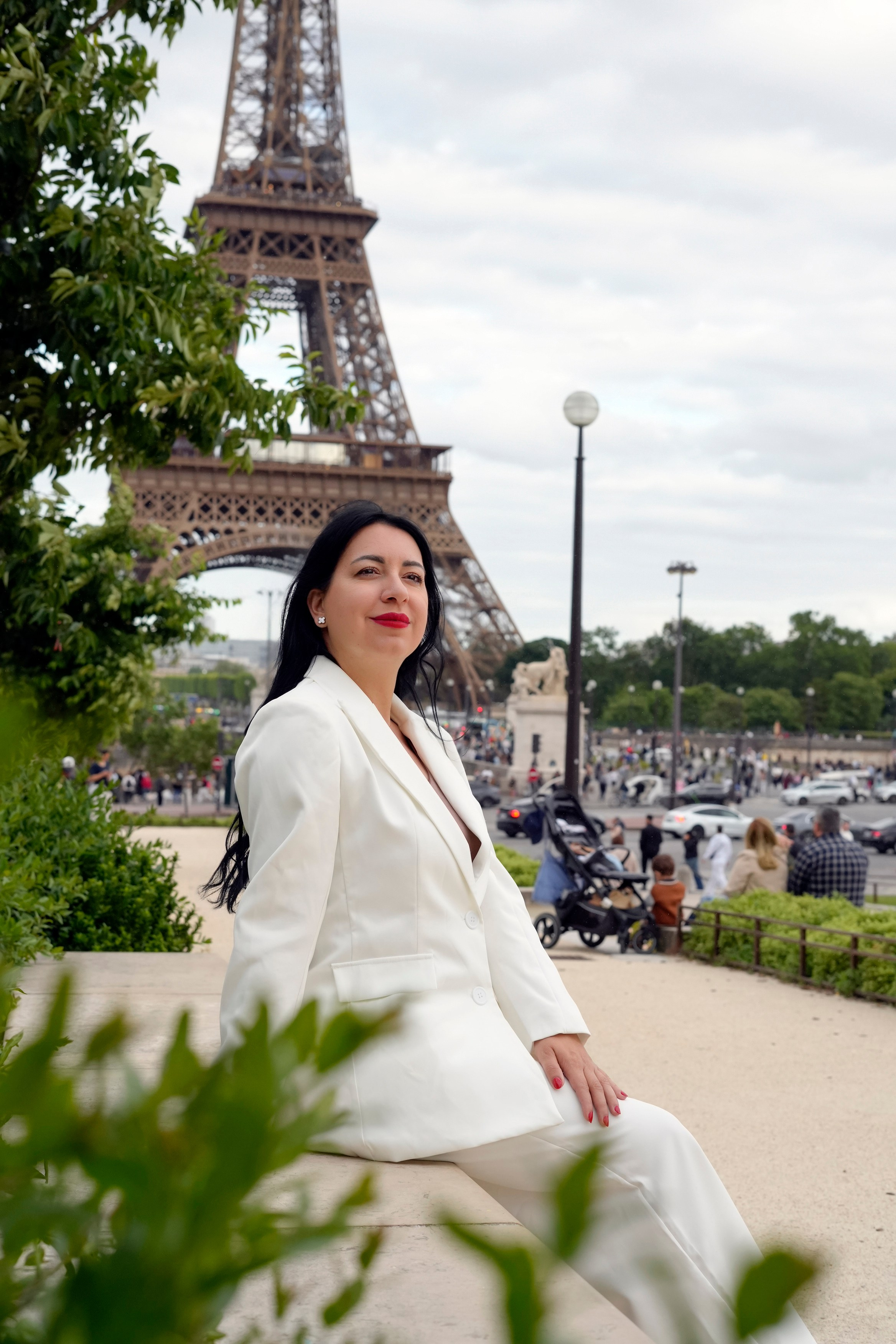 Portrait photo shoot in Paris. Alina Tagzieva- a photograper in Paris